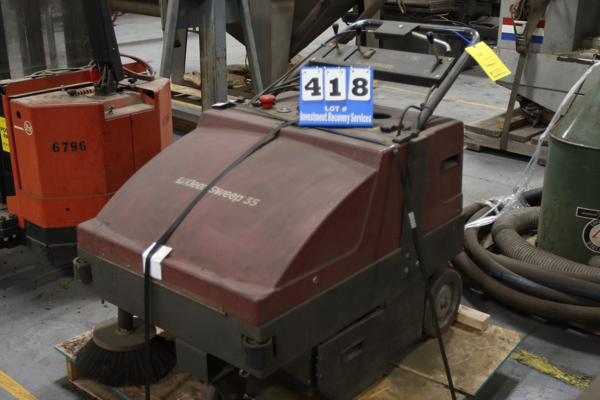 Kleer Sweeper 35 ( LOCATION 4: 850 AEROPLAZA DR, COLORADO SPRINGS, CO 80916 ) - Image 2 of 2