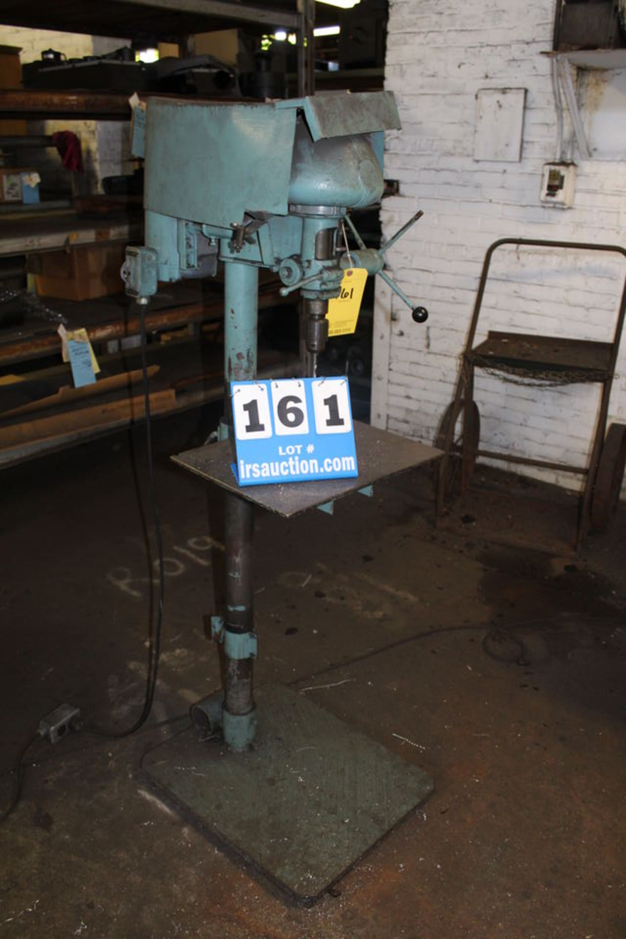 PEDESTAL DRILL PRESS