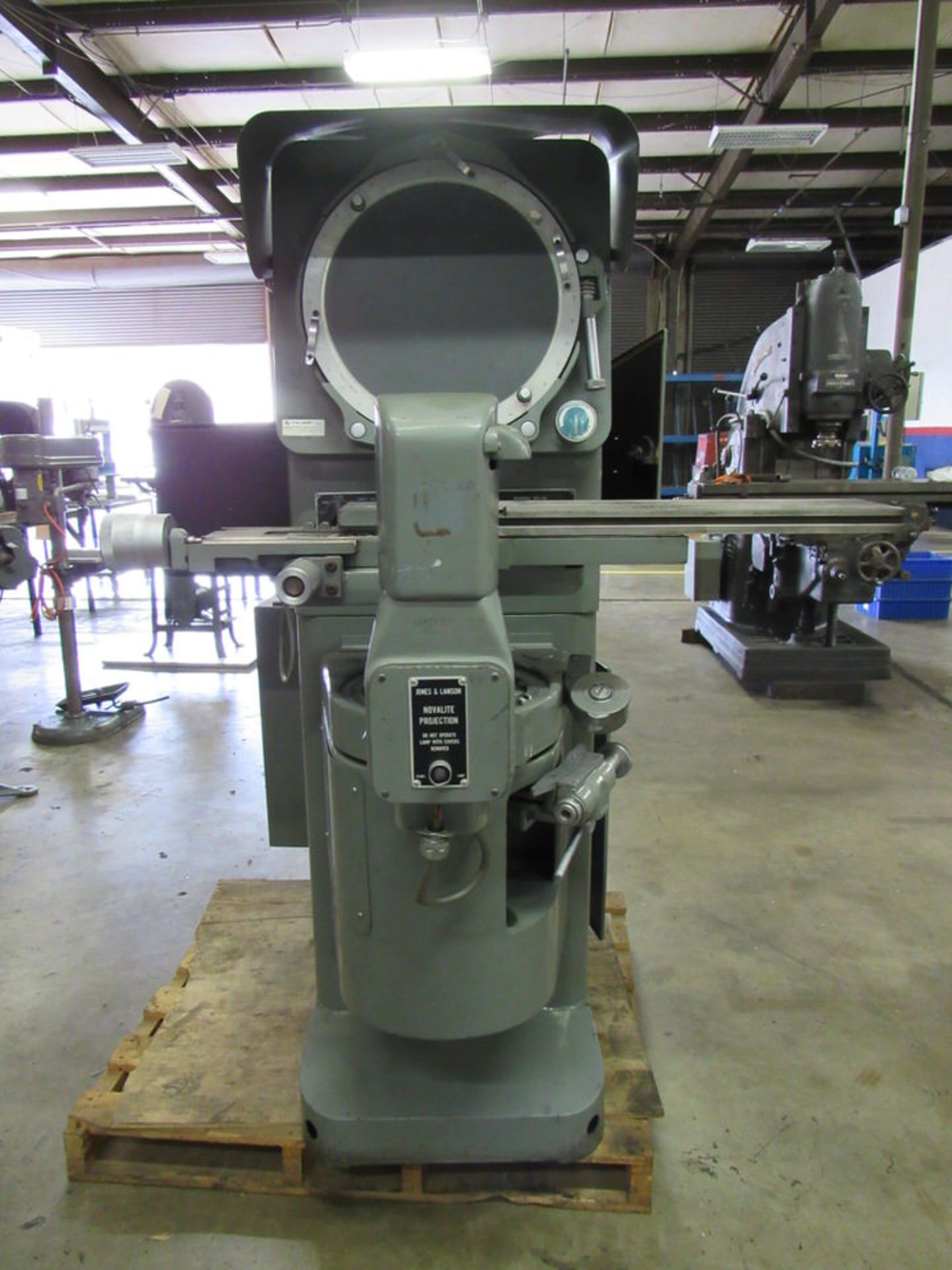 Jones & Lamson Model FC-14 Optical Comparator