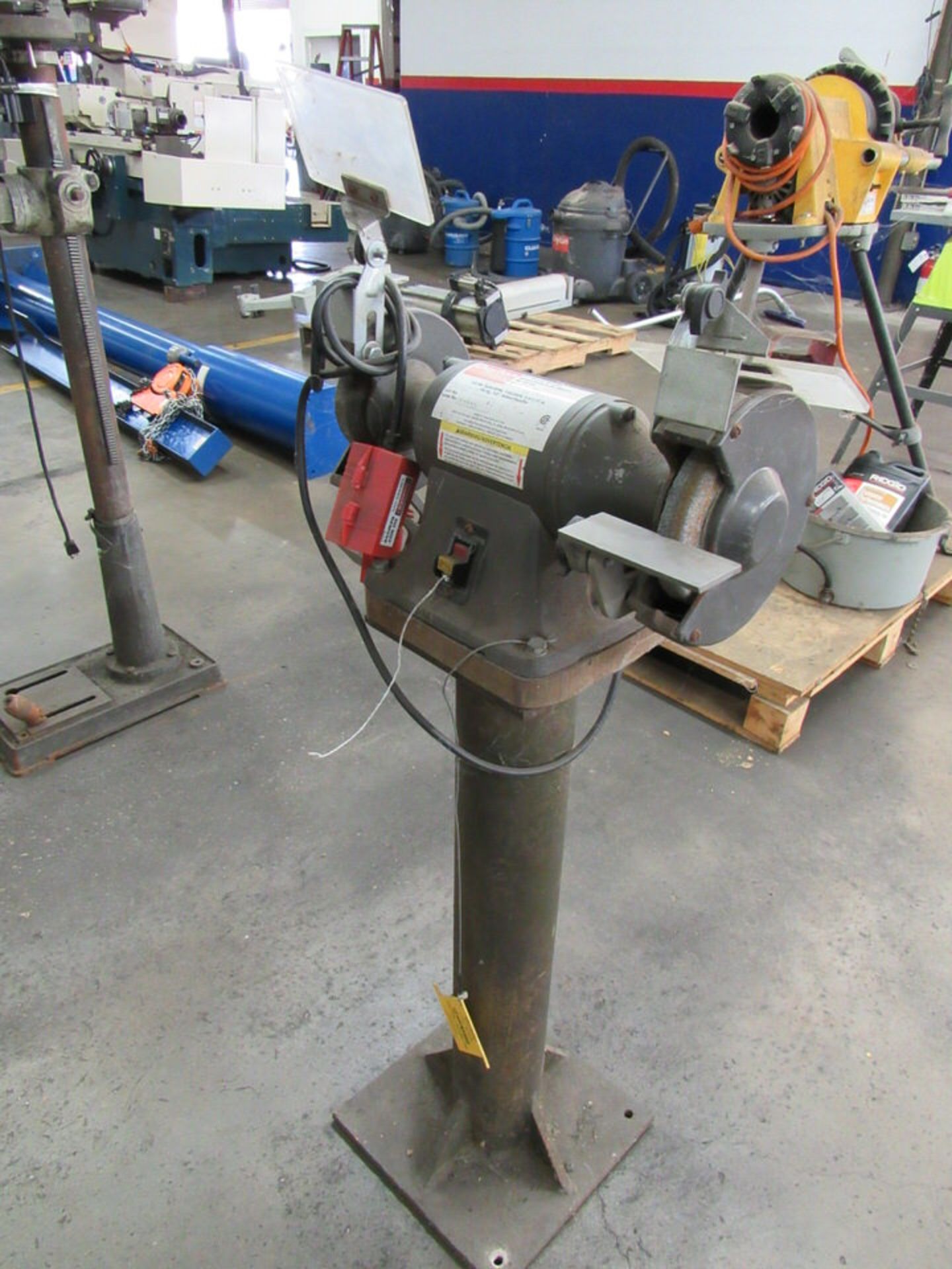 Dayton Model 2LKR6 6" Double End Pedestal Grinder - Image 2 of 5