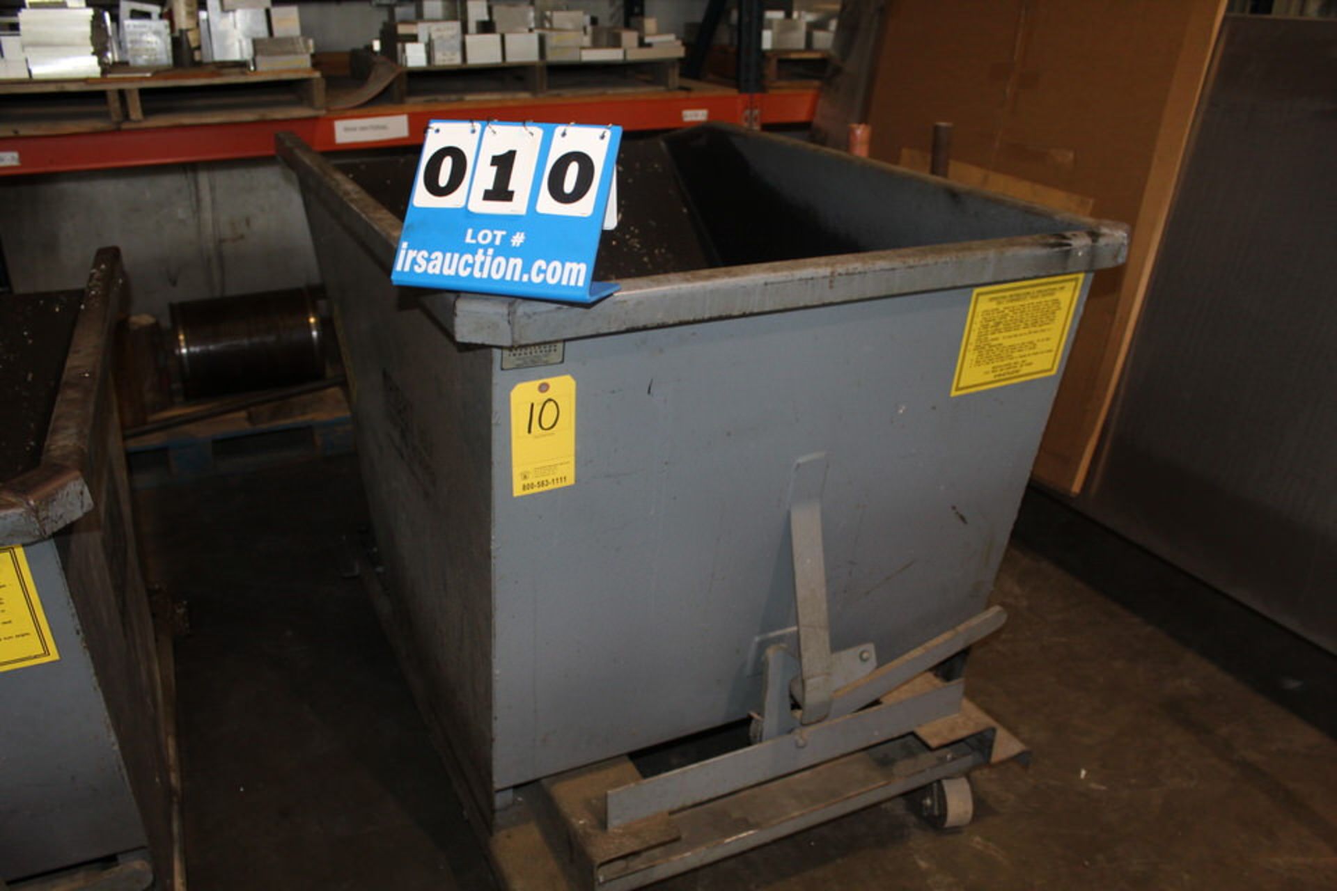 RIGHT SELF DUMPING HOPPER, 40"W X 64"L X 32"D