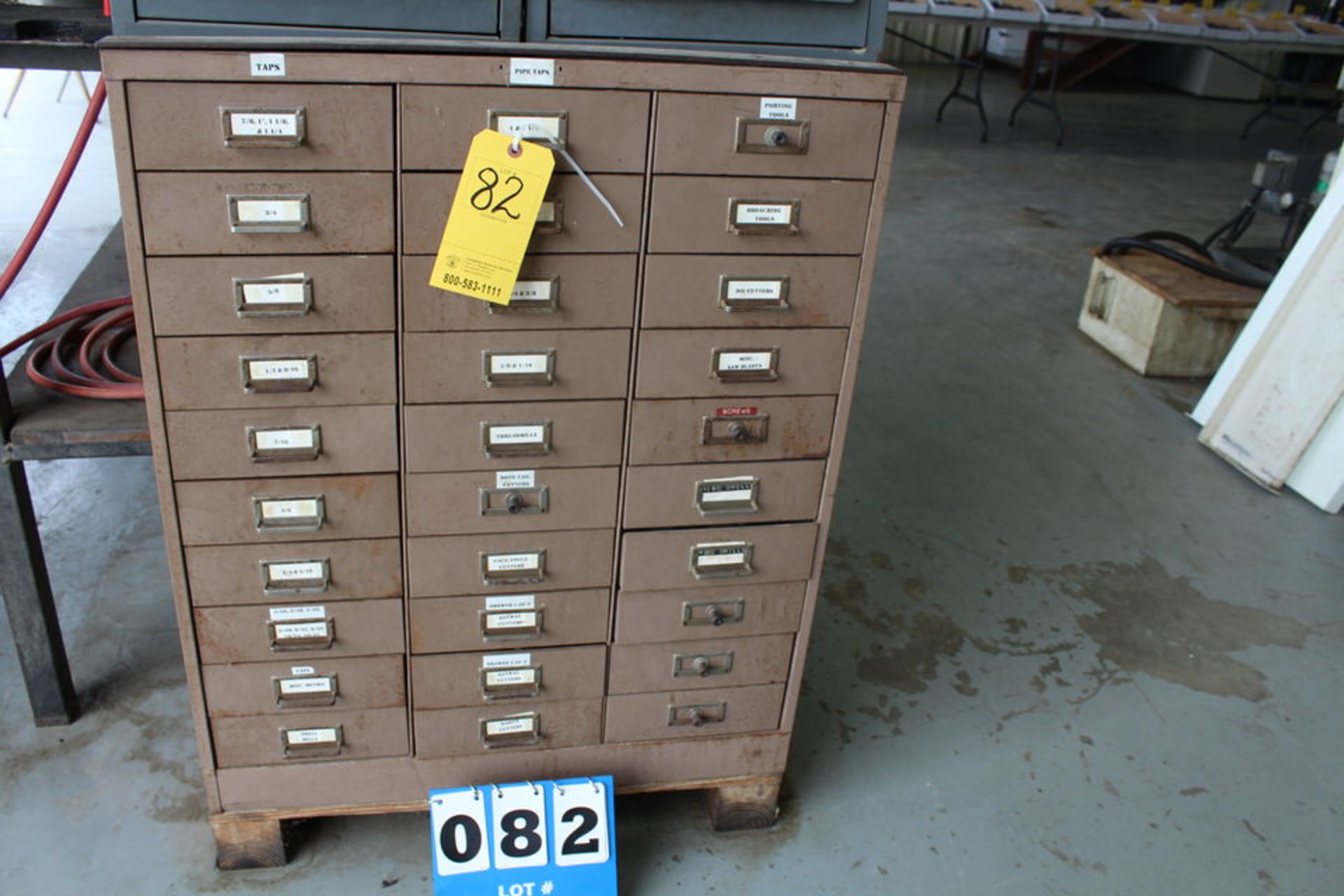 30 DRAWER TOOL CABINET W/ TAPS, SAW BLADES, CARBIDE INSERTS, DRILLS, THREAD TAPS