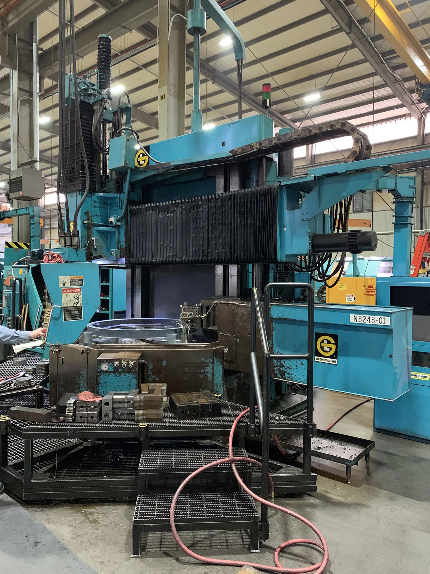 48" Giddings & Lewis CNC Vertical Boring Mill, new 1984, 48" table dia., 4-jaw chuck, 60" swing, 12" - Image 3 of 12