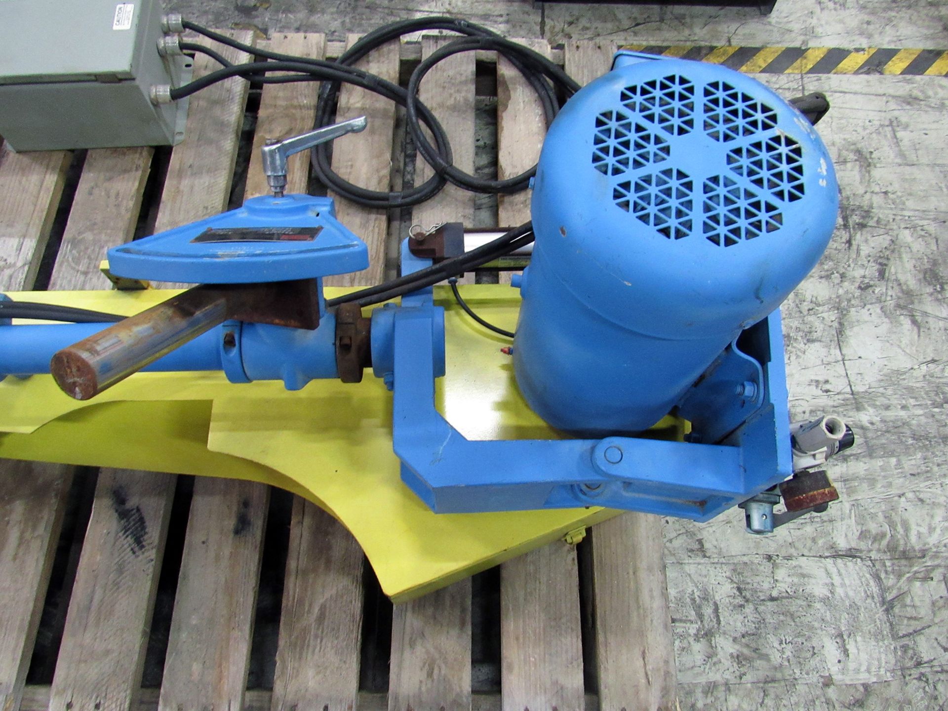 G&P Model B290-7 Medium Duty Swing Frame Grinder, 2" x 90" belt, 7.5 hp motor, 3450 rpm motor speed, - Image 2 of 6