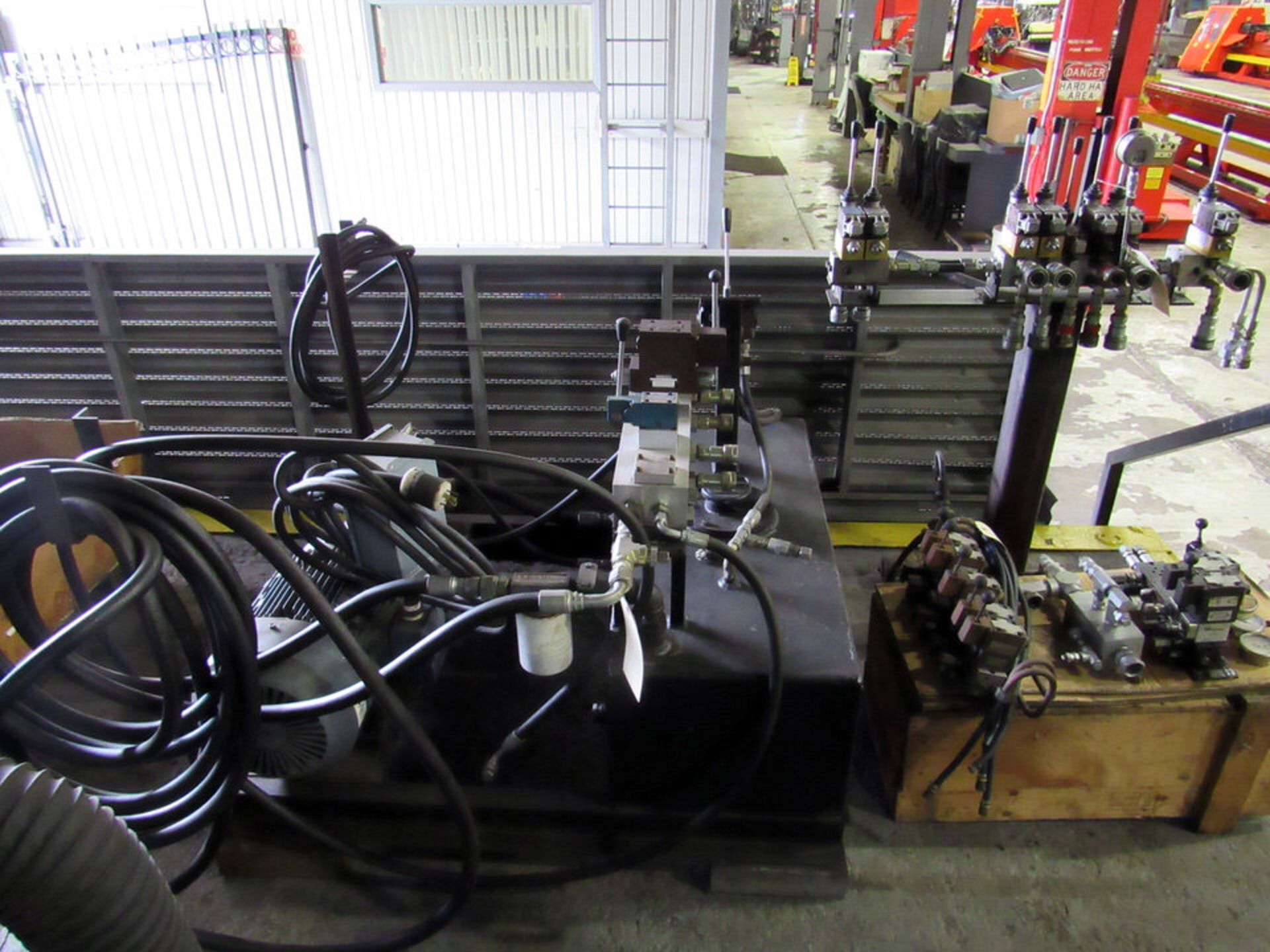 15 HP High Pressure Hydraulic Manifold System, 15 hp high pressure power unit, 3000 psi max. - Image 3 of 10