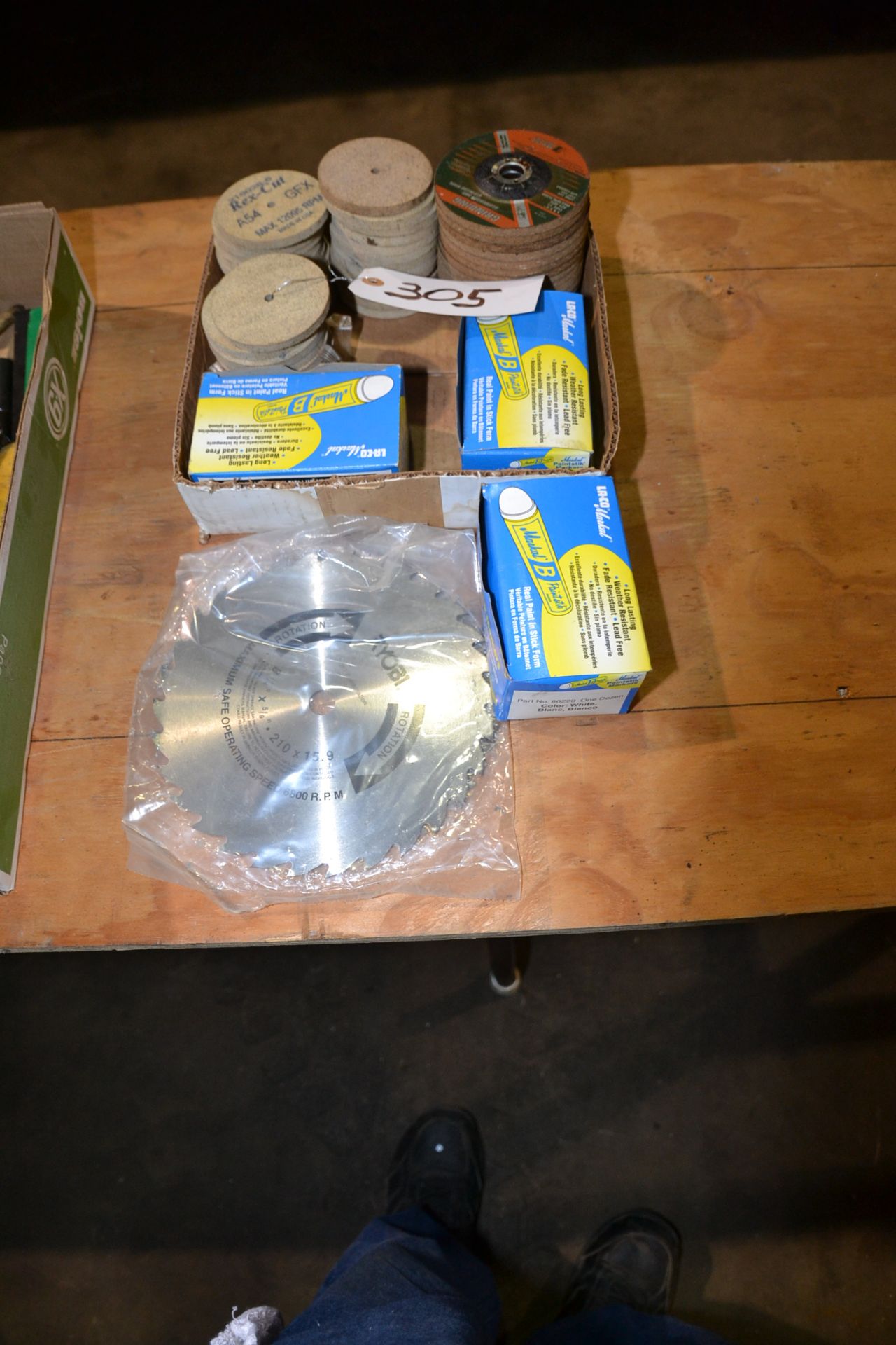 LOT ABRASIVE DISC, 4” & 3” , (1) CIRCULAR SAW BLADES, AND MARKERS (LOCATION: 2622 Martinville Dr,