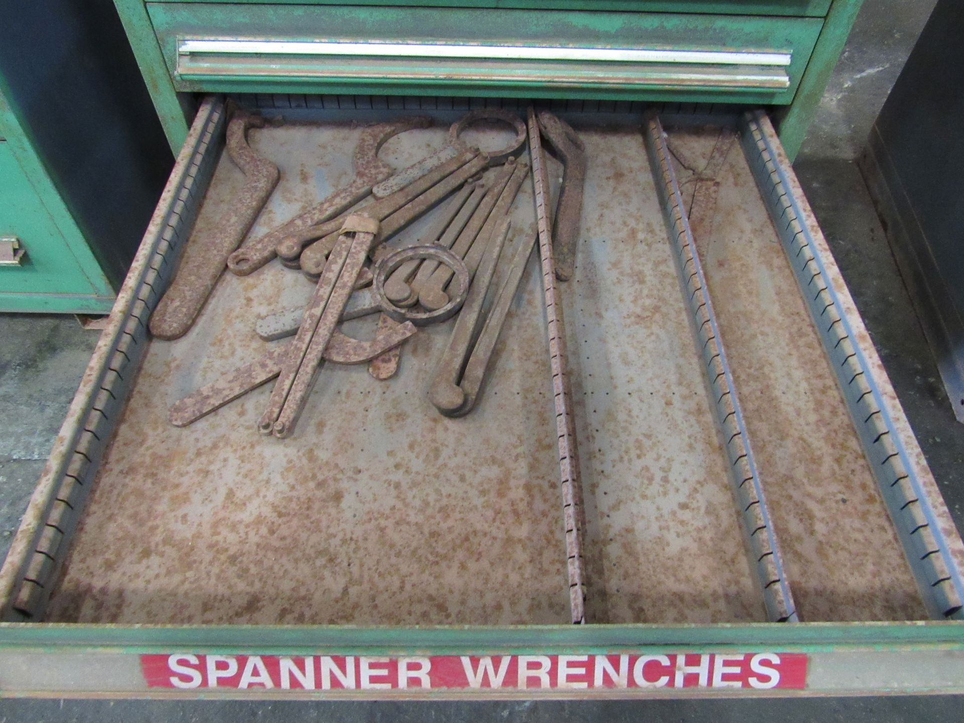 Maintenance Room Cabinet, 10 drawers (Torx Bits/Grinding Stones, O-Rings, O-Riings, Std. Nuts/Bolts, - Image 9 of 11