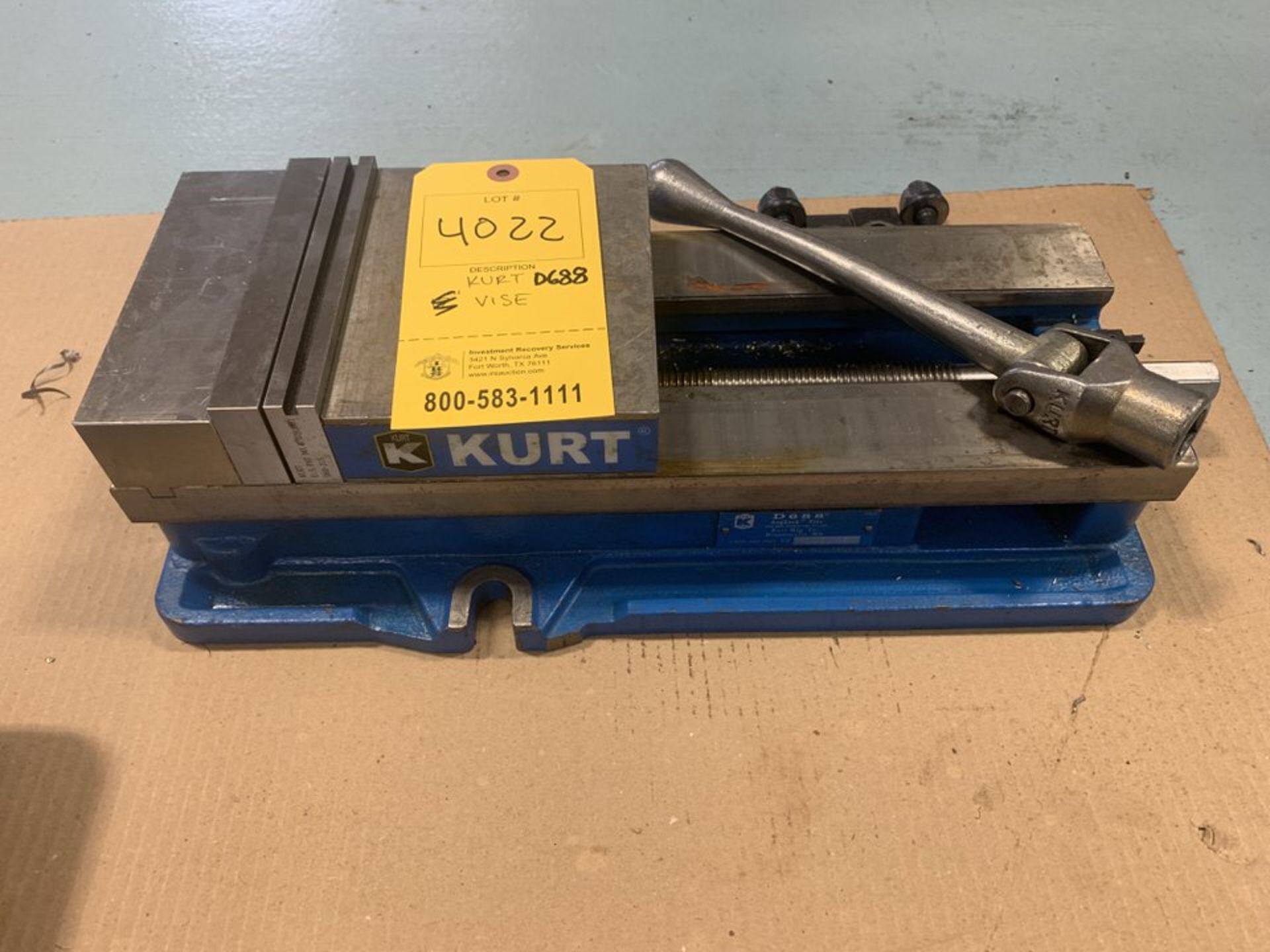 Kurt Model D688 Machine Vise