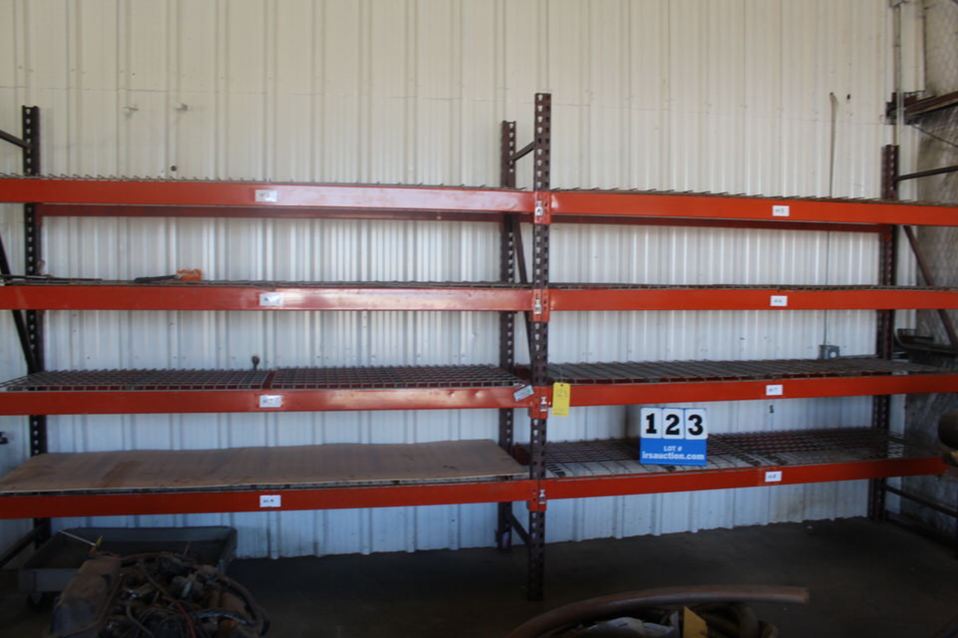 2 SEC PALLET RACK: APPROX:8' X 24" UPRIGHTS, 9' CROSSBEAMS