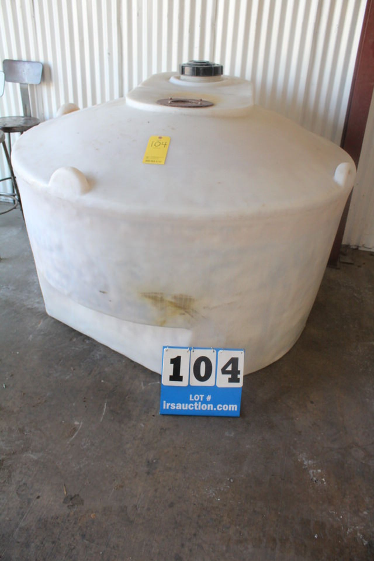 SNYDER FIBERGLASS STORAGE TANK , 450 GAL