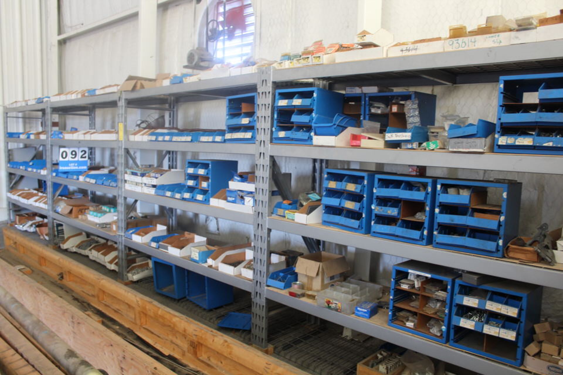 (4) SECTIONS GRAY PALLET RACKS : NUTS, BOLTS, SCREWS