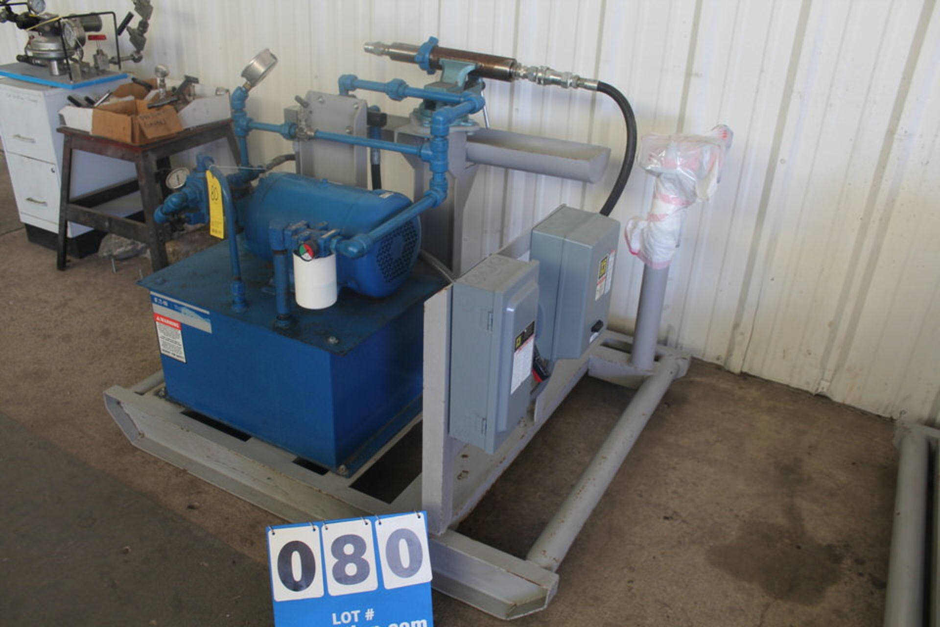 SKID MOUNTED EATON VICKERS HYDRAULIC POWER UNIT CALIBRATION SYSTEM