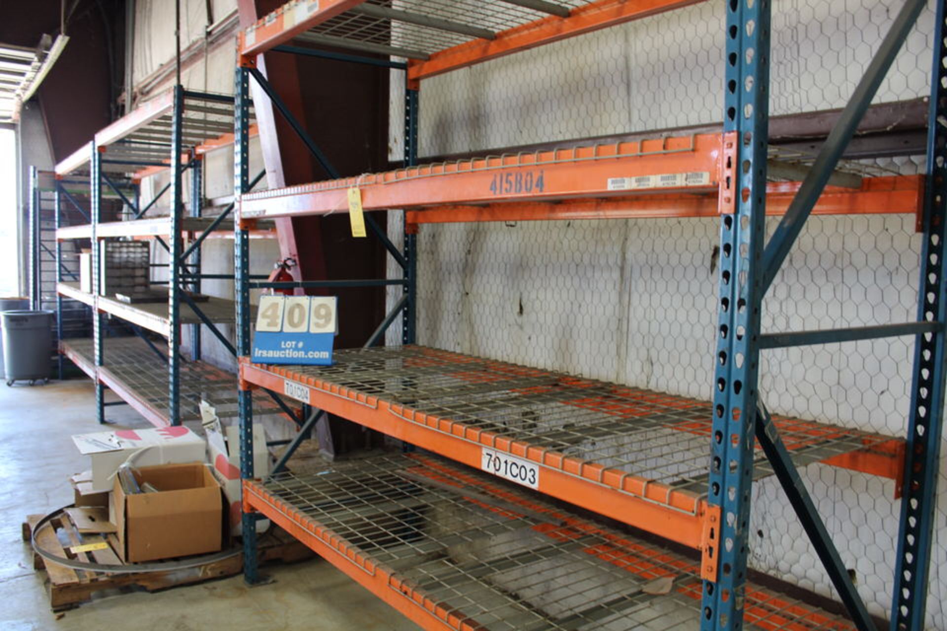 4 SECTIONS OF PALLET RACKING (NO CONTENTS), 8' X 3' UPRIGHTS, 8' CROSSBEAMS