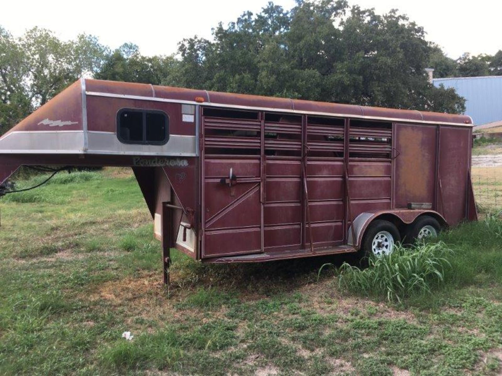 15' Ponderosa Steel Horse Trailer (LOCATION: 916 SOUTH 57TH ST, TEMPLE TX 76504)