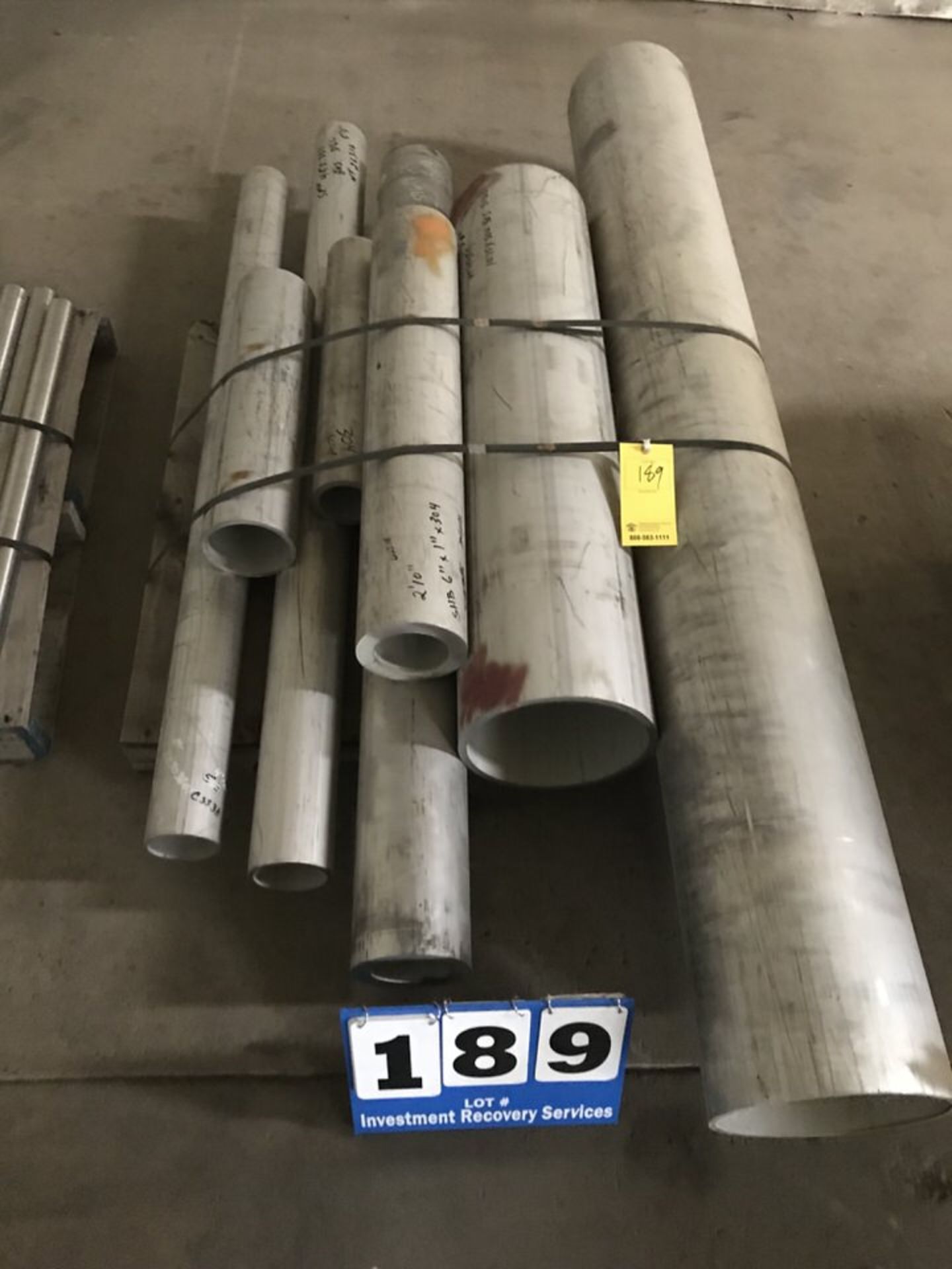 MIX 303/ 304/ 316 STAINLESS STEEL TUBING MATERIAL, APPROX 910 LBS, (1) 4' X 10 3/4" X 1/2" WALL, (1)