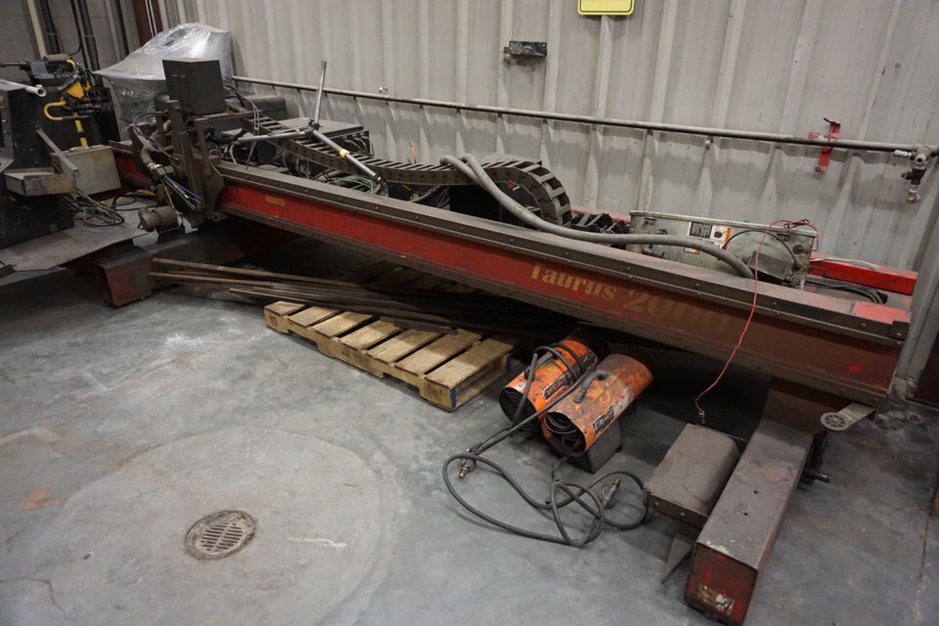 TAURAS 2000 CNC PLASMA SYSTEM - Image 4 of 4