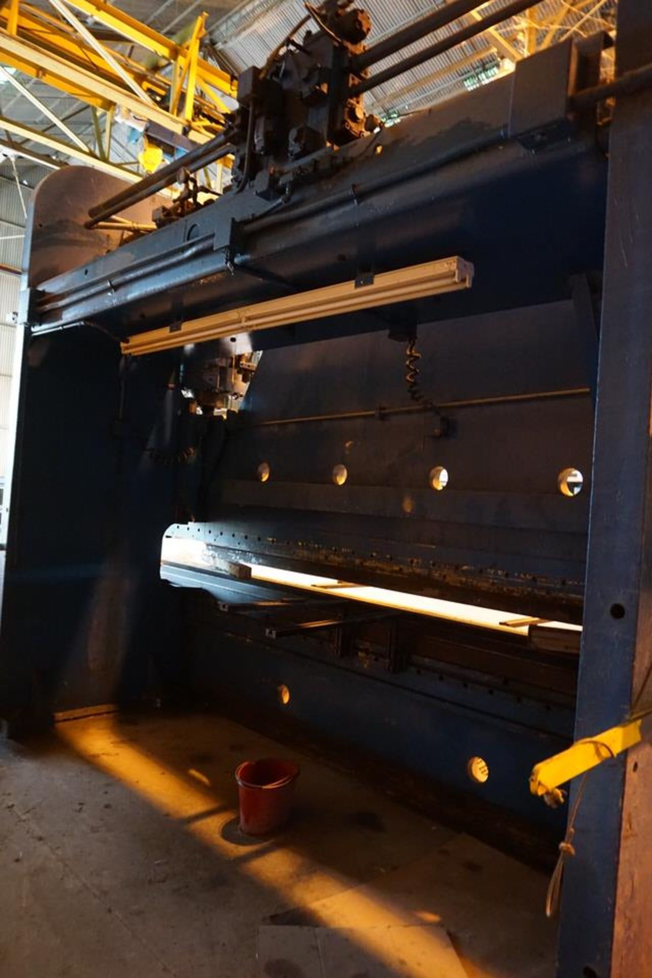 500 TON X 14' CINCINNATI HYDRAULIC PRESS BRAKE, LOCATION: 2400 NE 36TH STREET, FORT WORTH, TX 76111 - Bild 7 aus 9