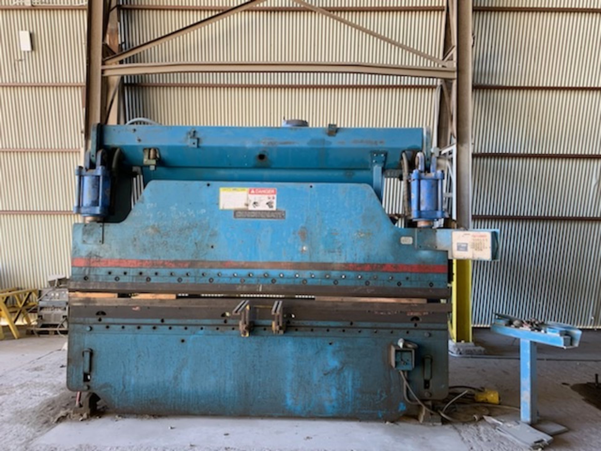 135 TON X 10' CINCINNATI HYDRAULIC PRESS BRAKE (FORT WORTH, TX)