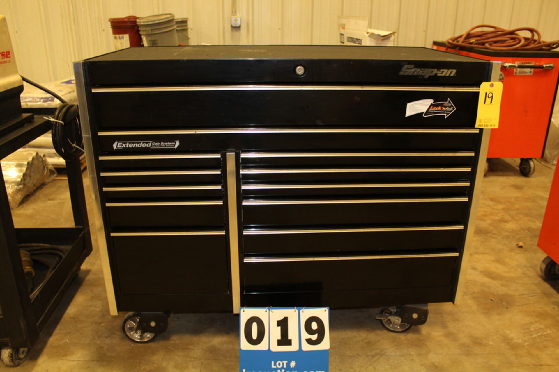 SNAPON LOCK "N" ROLL EXTENDED CAB SYSTEM, 13 DRAWER, MECHANICS TOOL BOX (COMPLETELY STOCKED)