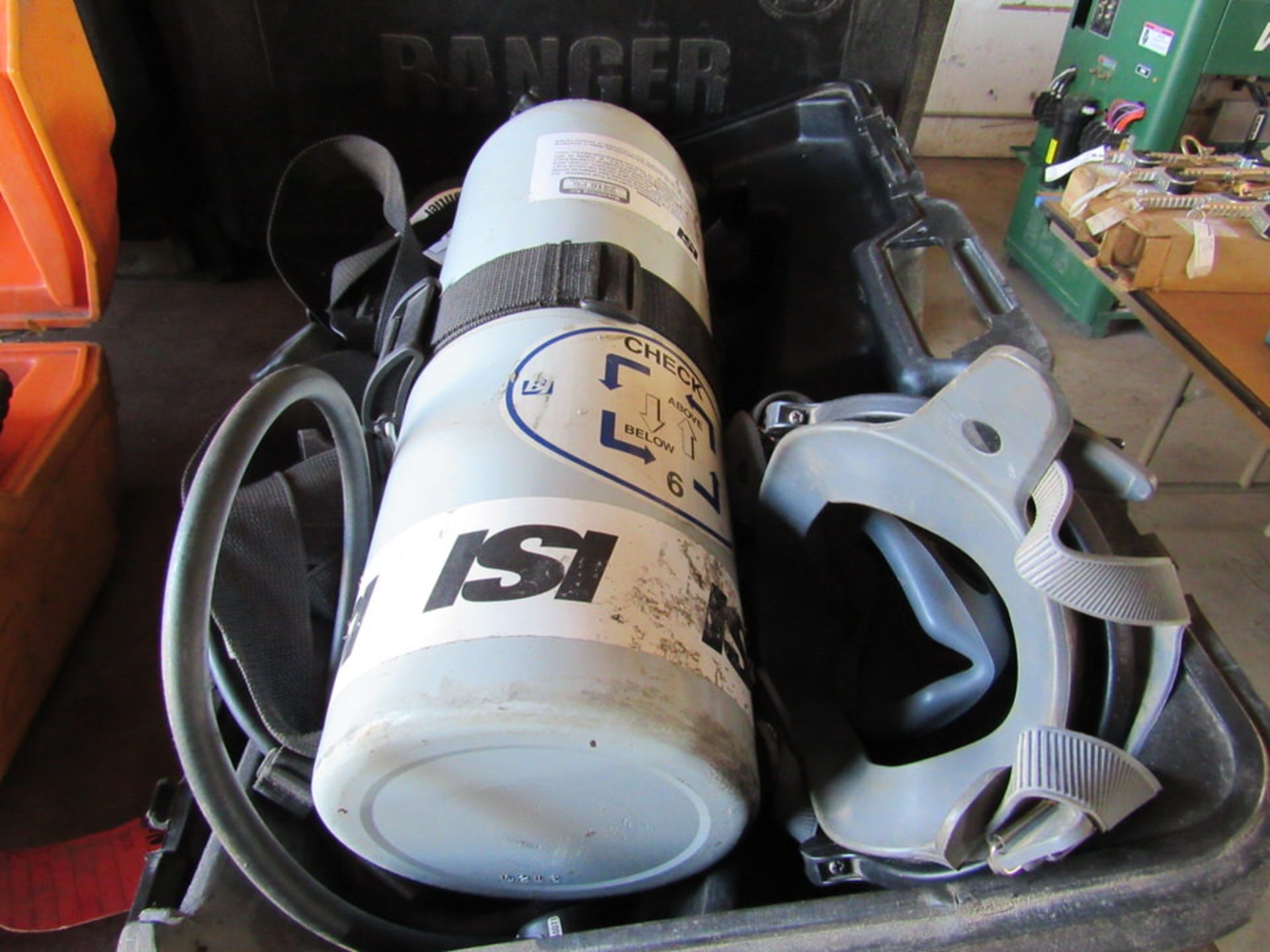 Two Air Tanks (Breathing Units) for Hazardous Operations, in Cases - Image 3 of 3