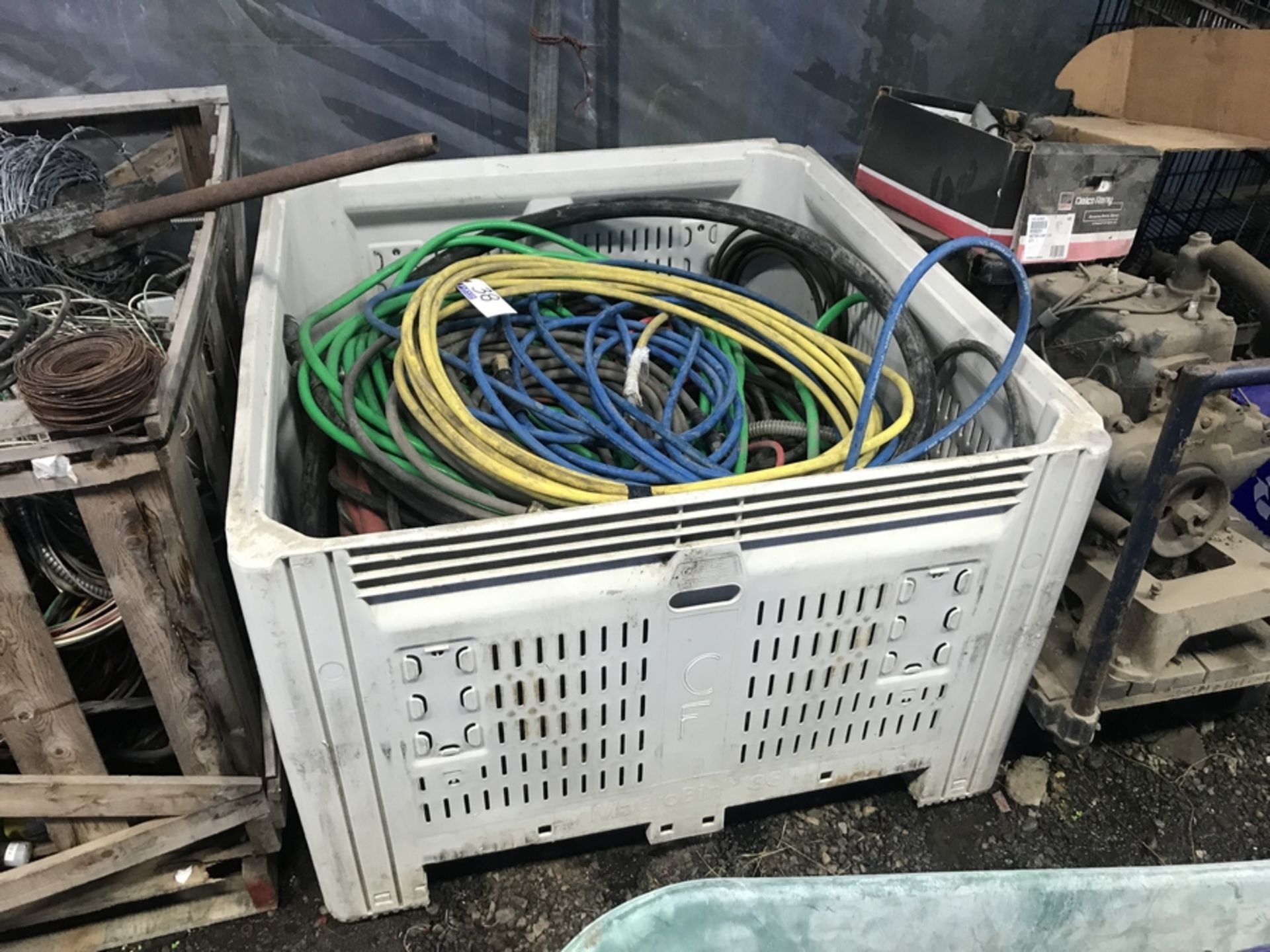 HOSES & CABLES ( TOTE NOT INCLUDED )