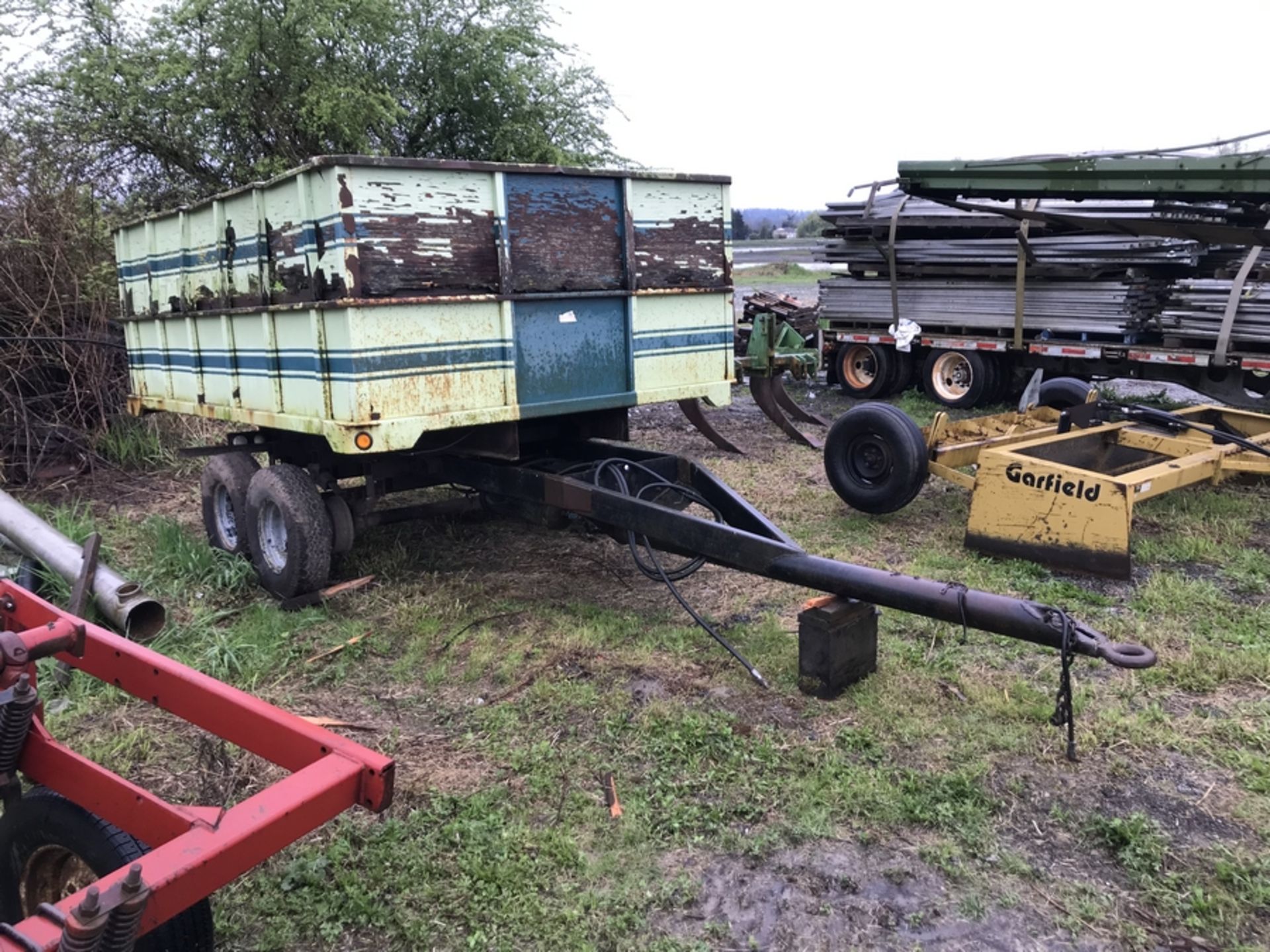 TANDEM AXLE TILTING TRAILER