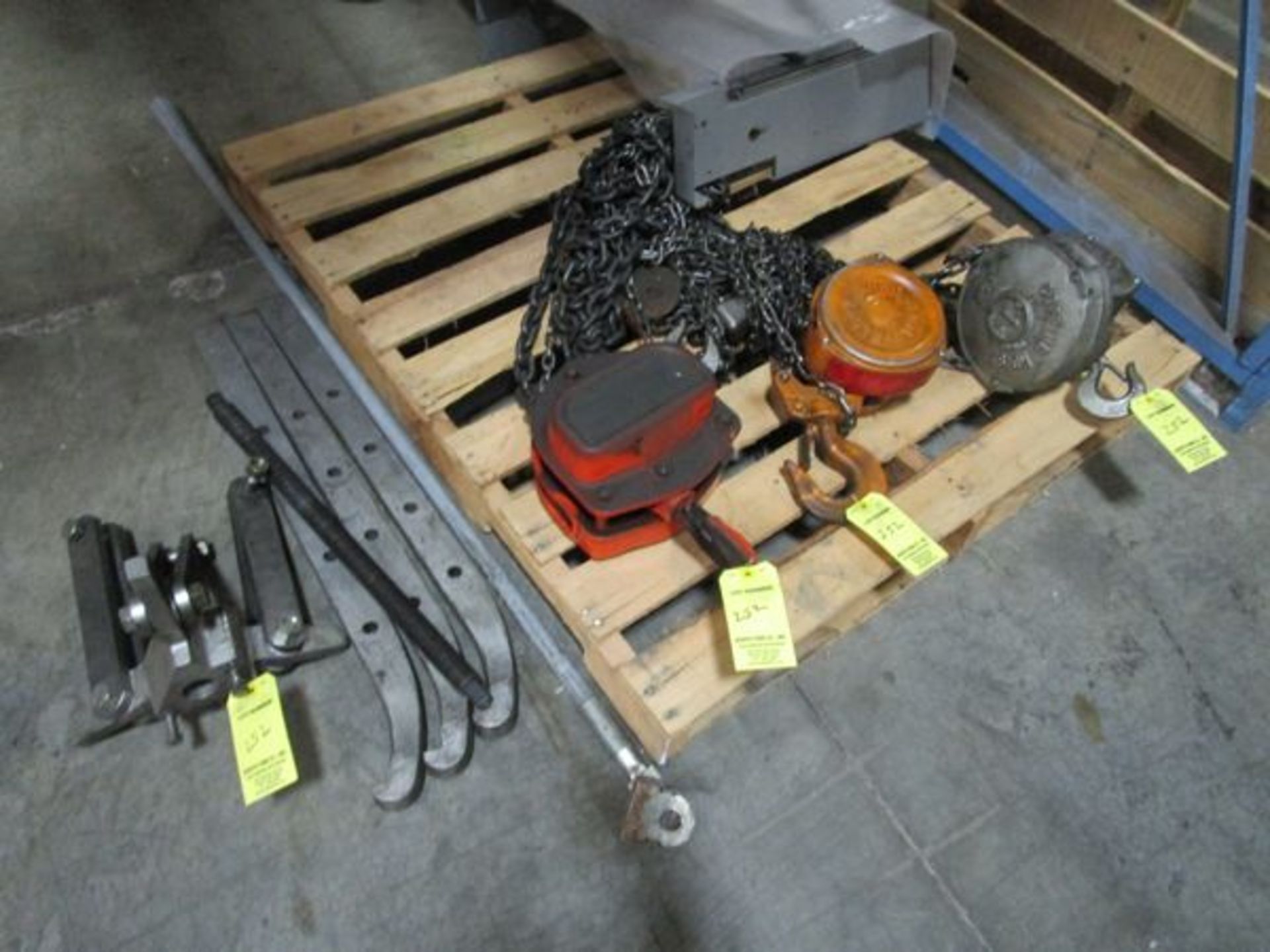 LOT (3) Chain Falls, Gear Puller, Port. Incline Conveyor