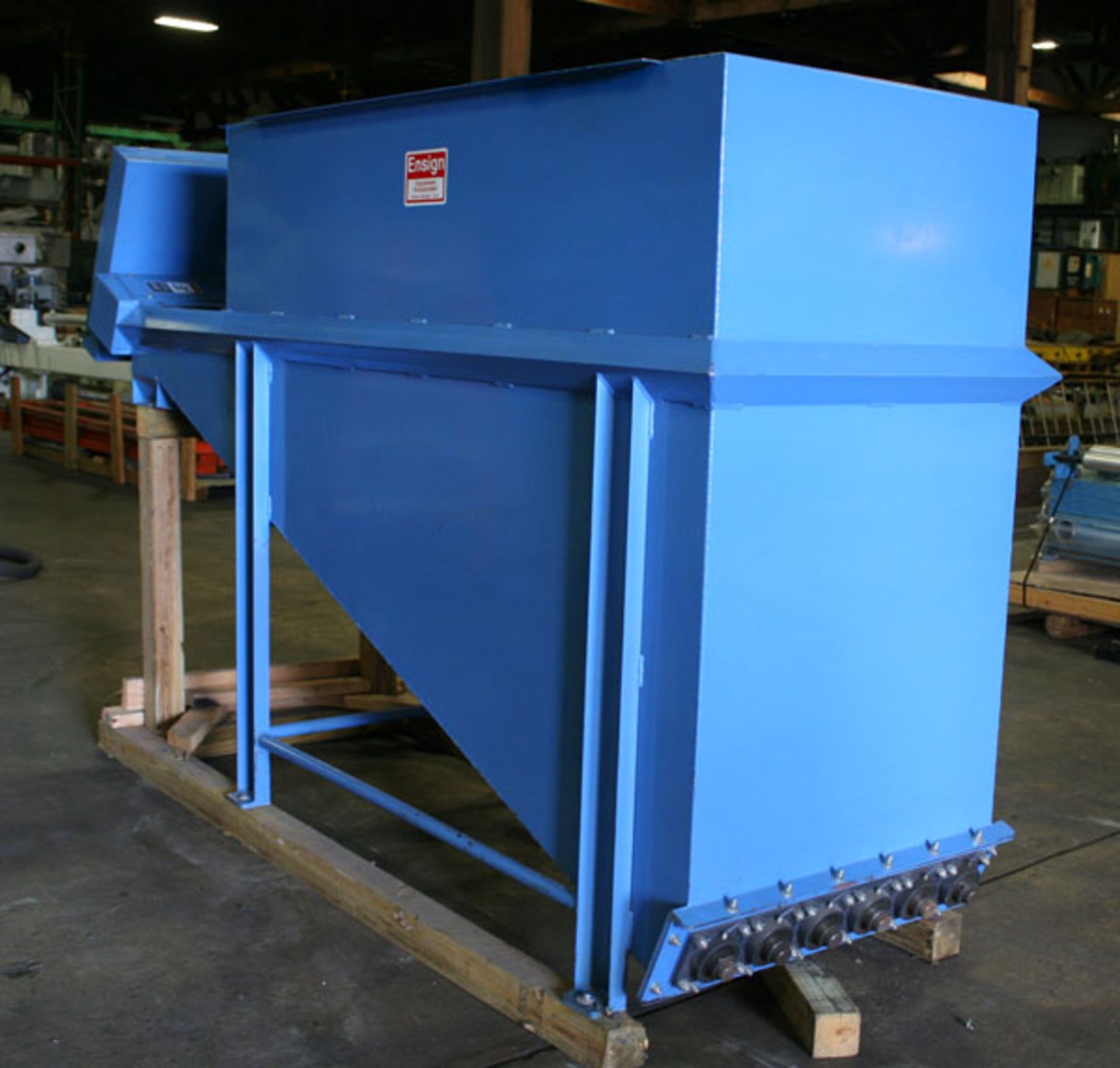 Used Ensign D002 63 Cu. Ft. Live Bottom Bin - Image 3 of 10