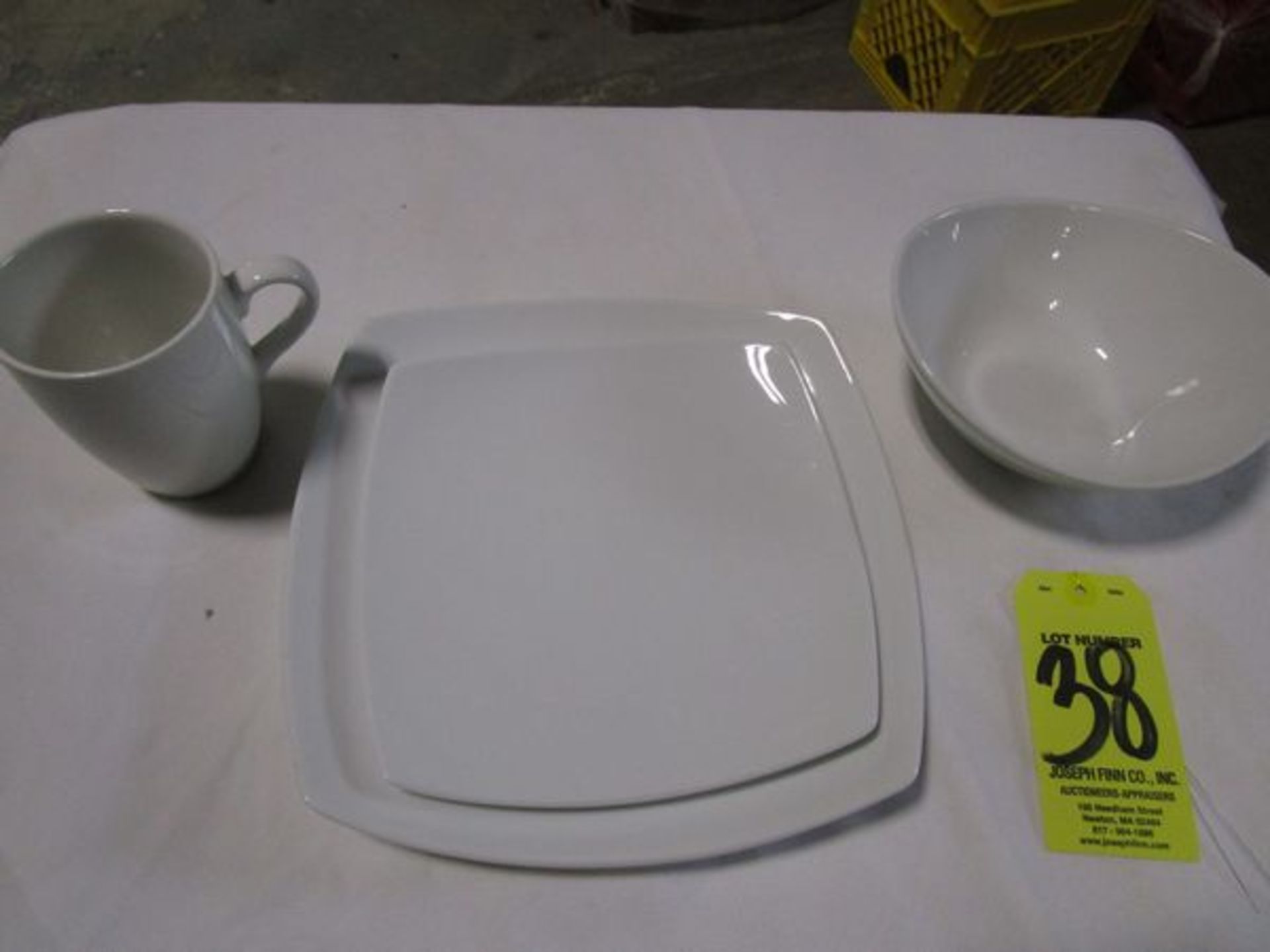 LOT Aurora White Set w/(222) 10.5" Dinner Plates, (111) 8" Salad Plates, (262) Bowls, (192) Mugs