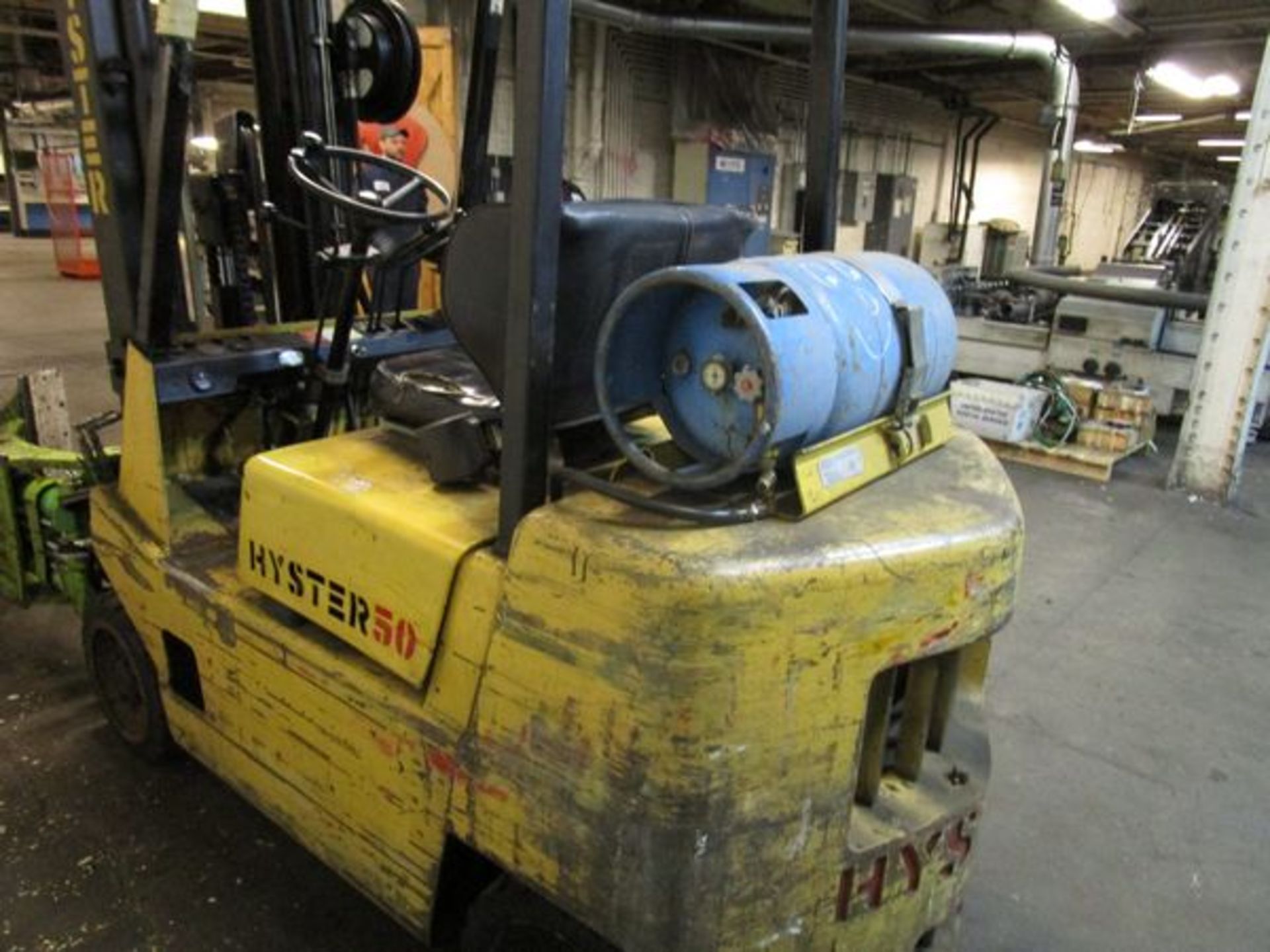 Hyster S50XL LPG Forklift, s/n A187V09417J, 5450 Lb., 187" Lift, 7292 Hrs., Roll Clamp - Image 3 of 6
