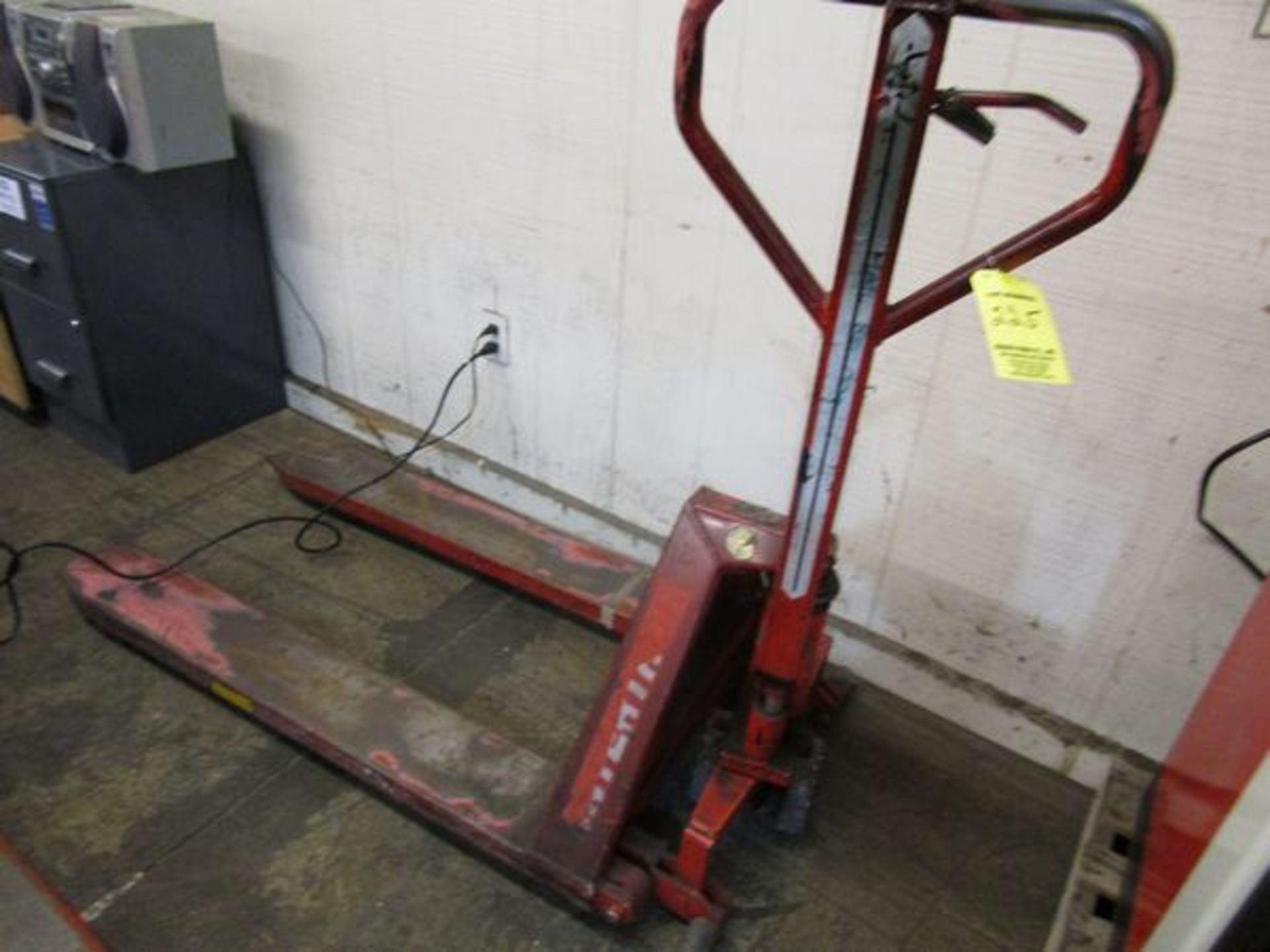 Hyd. Pallet Jack (Located in W. Springfield, MA)