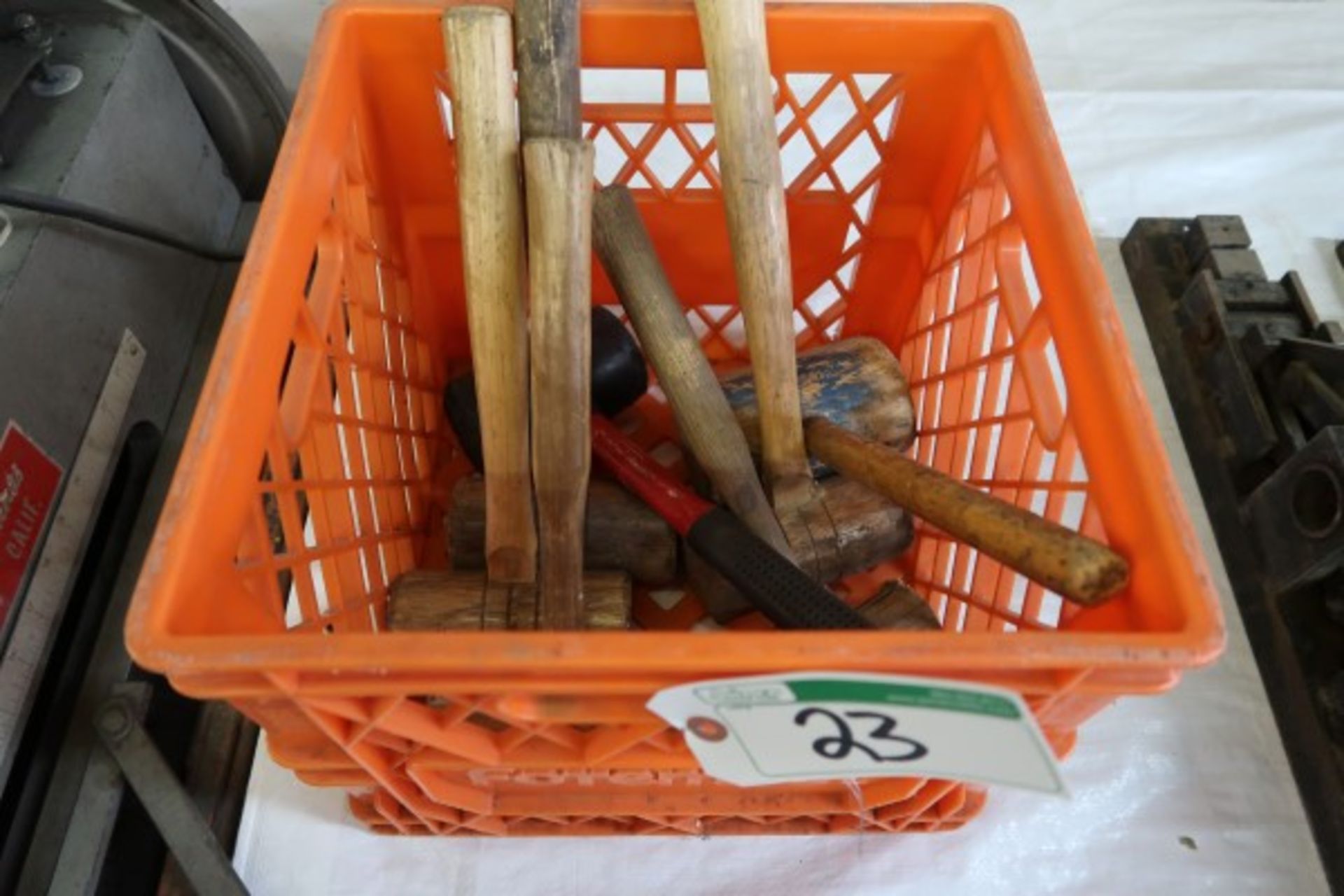LOT OF WOODEN AND RUBBER HAMMERS