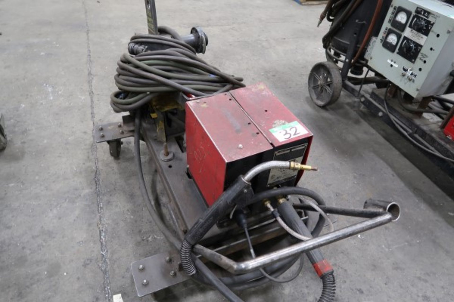 LINCOLN LN-7 WIRE FEEDER ON CART