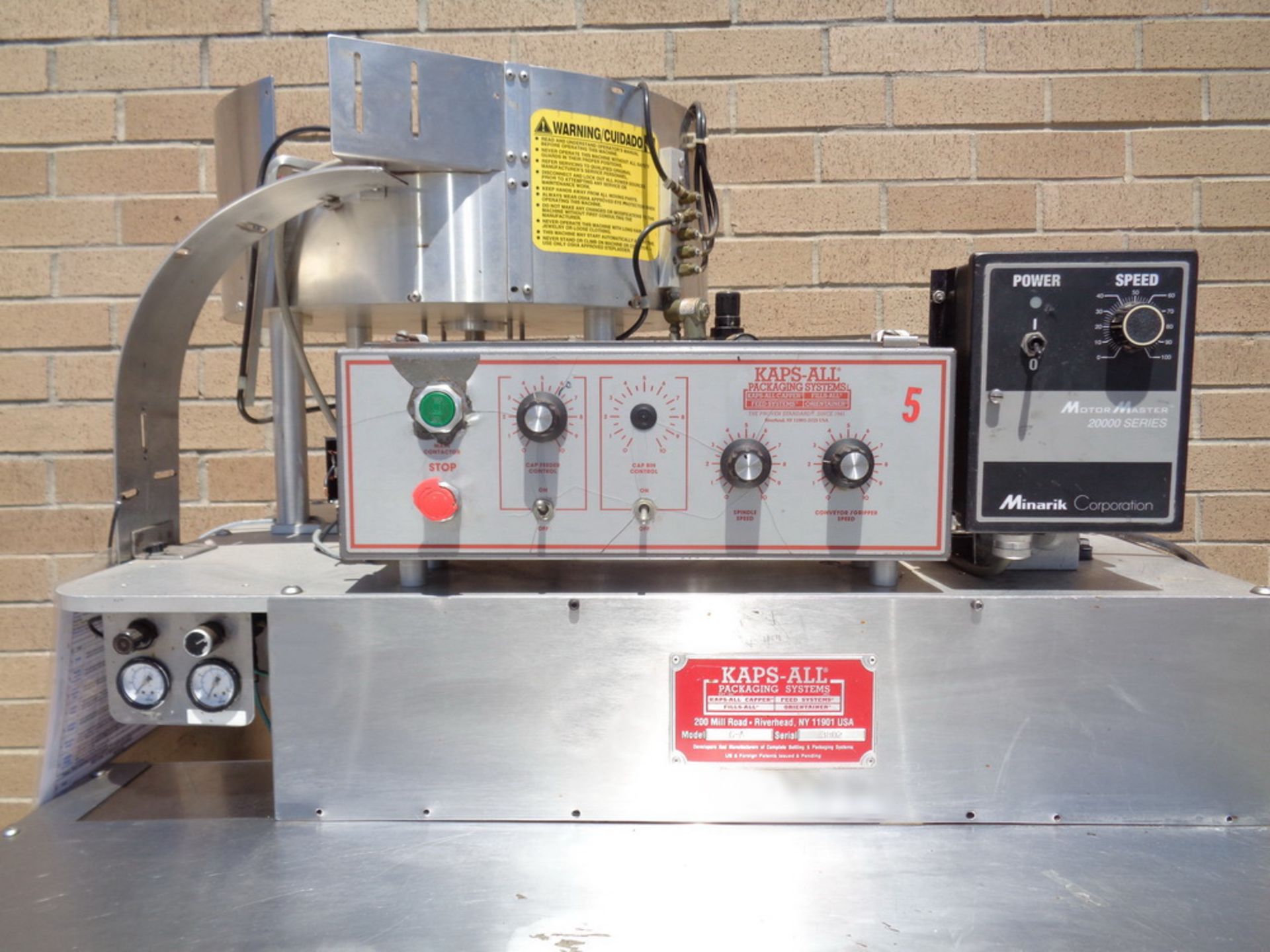 Kaps All 6 Spindle Automatic Capper, Model G-A, S/N 3802. Includes FSRF-24 centrifugal cap feeder. - Image 5 of 13