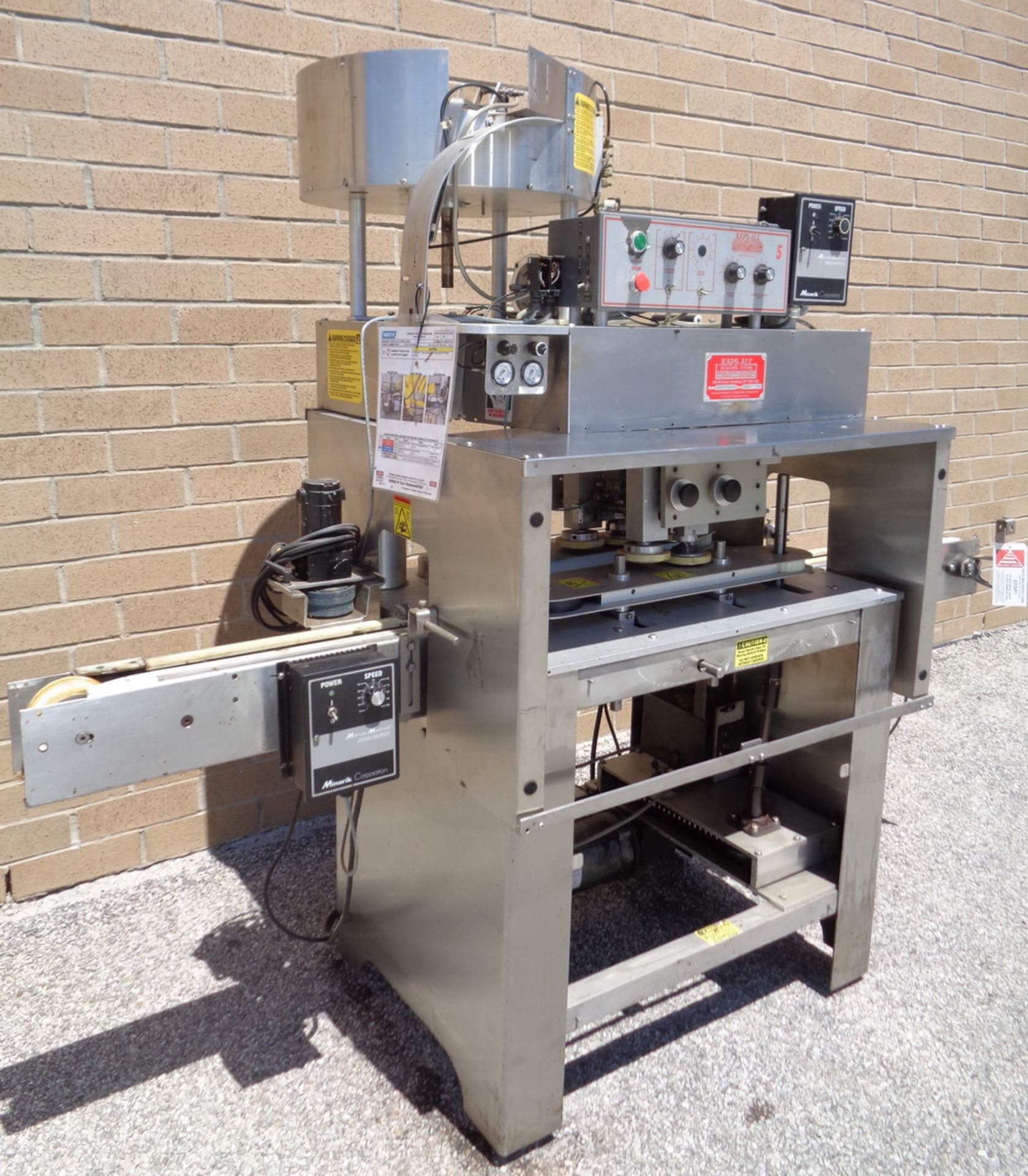 Kaps All 6 Spindle Automatic Capper, Model G-A, S/N 3802. Includes FSRF-24 centrifugal cap feeder. - Image 3 of 13