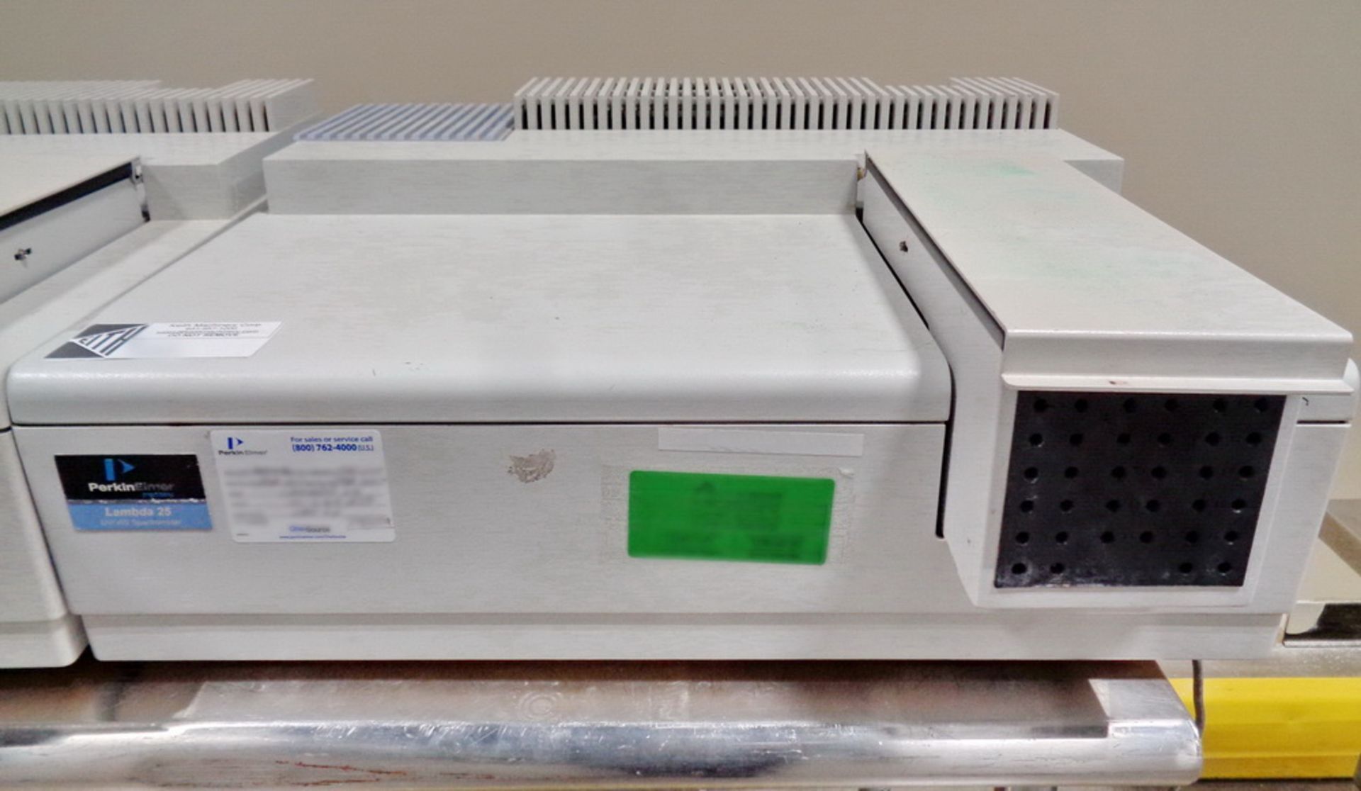 Perkin Elmer UV/VIS Spectrometer, Lambda 25