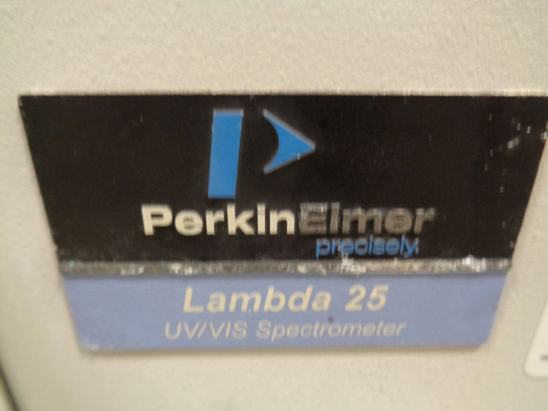 Perkin Elmer UV/VIS Spectrometer, Lambda 25 - Image 2 of 5