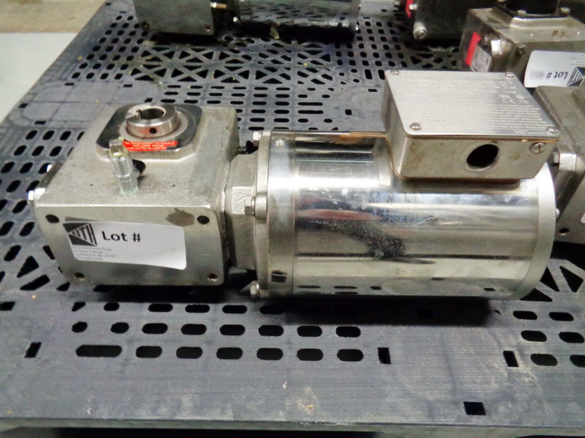 Reliance & Leeson Stainless Steel 1/2 HP Ultraclean Motor/Gearbox combination - Image 2 of 4