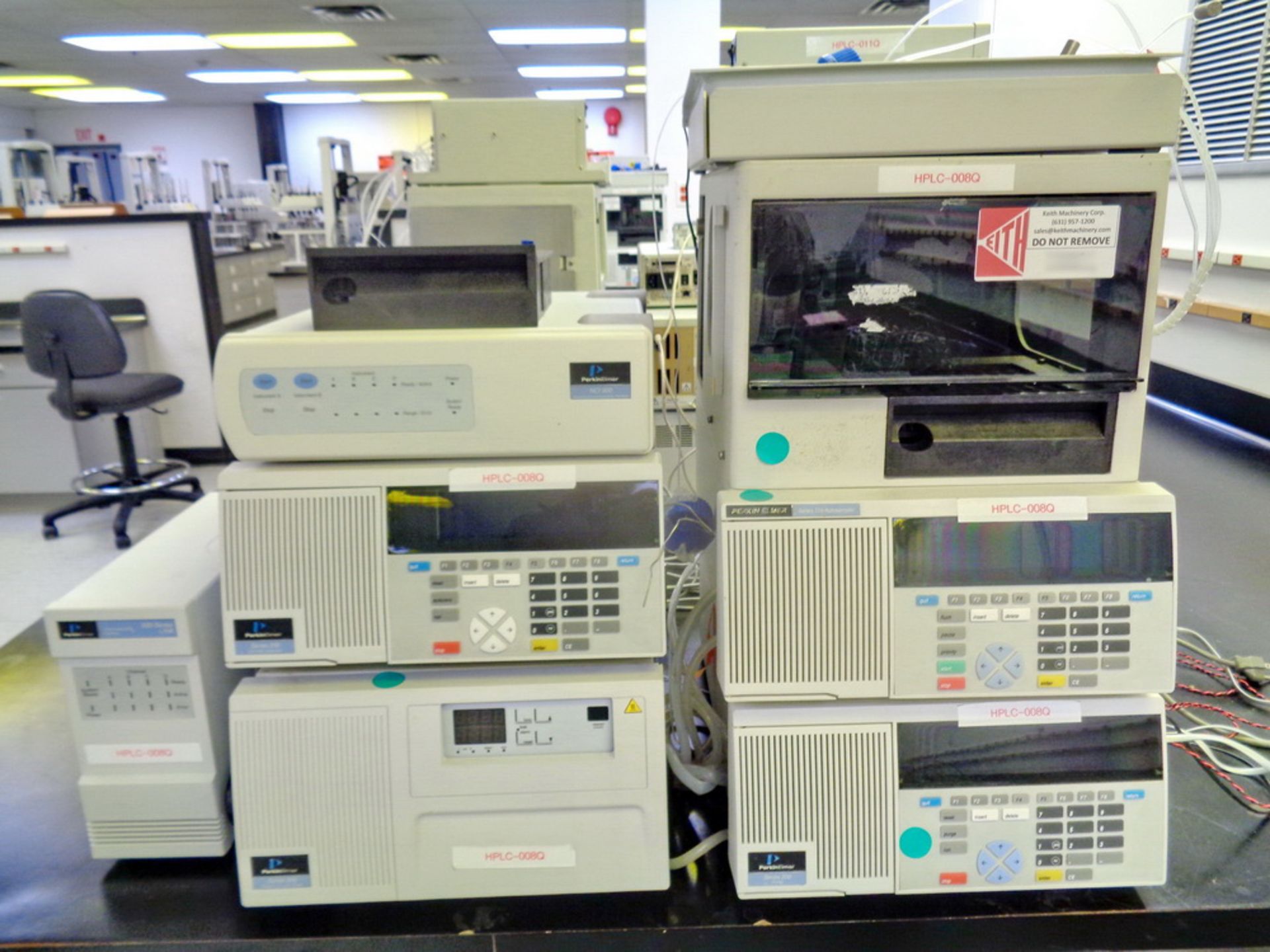 Perkin Elmer series 200 HPLC System