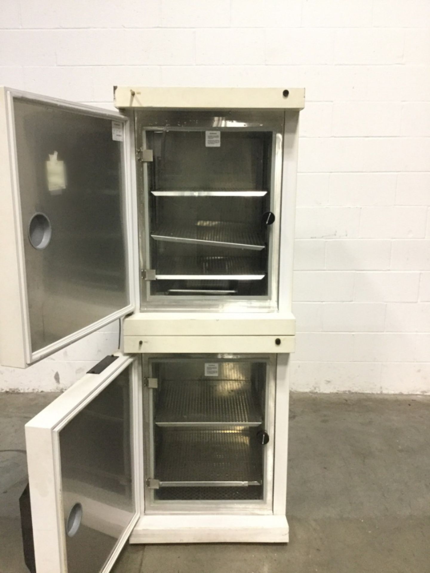 Fisher Scientific Water Jacketed Double Chamber CO2 Incubator, Model 10, S/N 9310-012 - Image 3 of 3