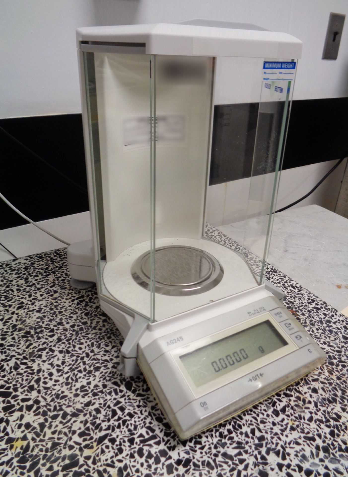 Mettler Toledo 41g/210g Digital Lab Balance, Model AG245, S/N 1115330020 - Image 2 of 5