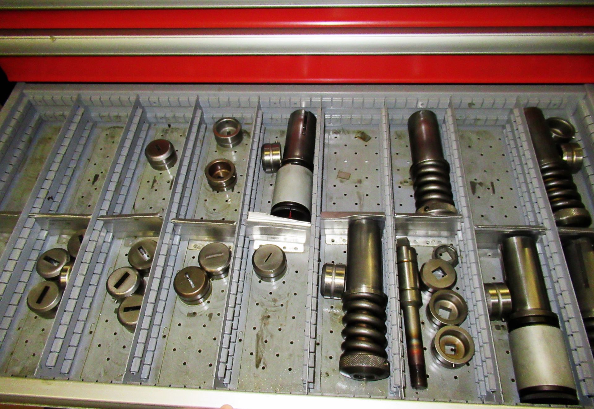 AMADA 8-DRAWER CABINET WITH PUNCHES & DIES - Image 5 of 9