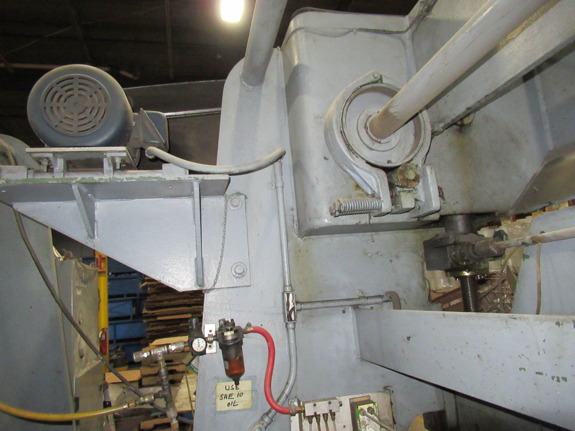 55 TON X 8' CHICAGO D&K MDL. 68-B PRESS BRAKE, 78" BETWEEN HOUSINGS, MOTORIZED RAM ADJUSTMENT, S/ - Image 4 of 7