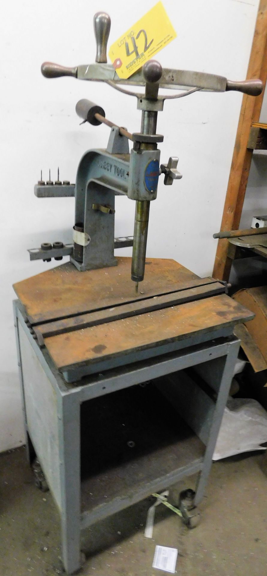 LASSY TOOL CO MDL. 12-F TAPPER