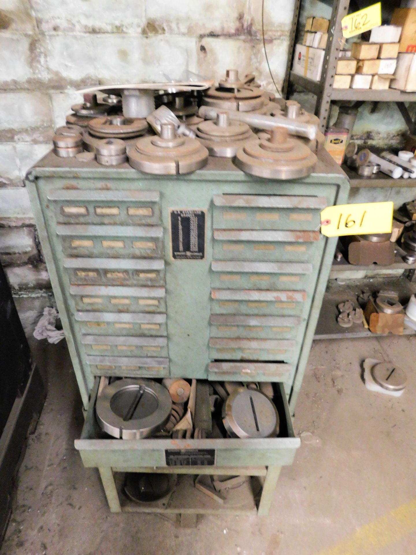 STRIPPIT HOUDAILLE CABINET WITH PUNCHES