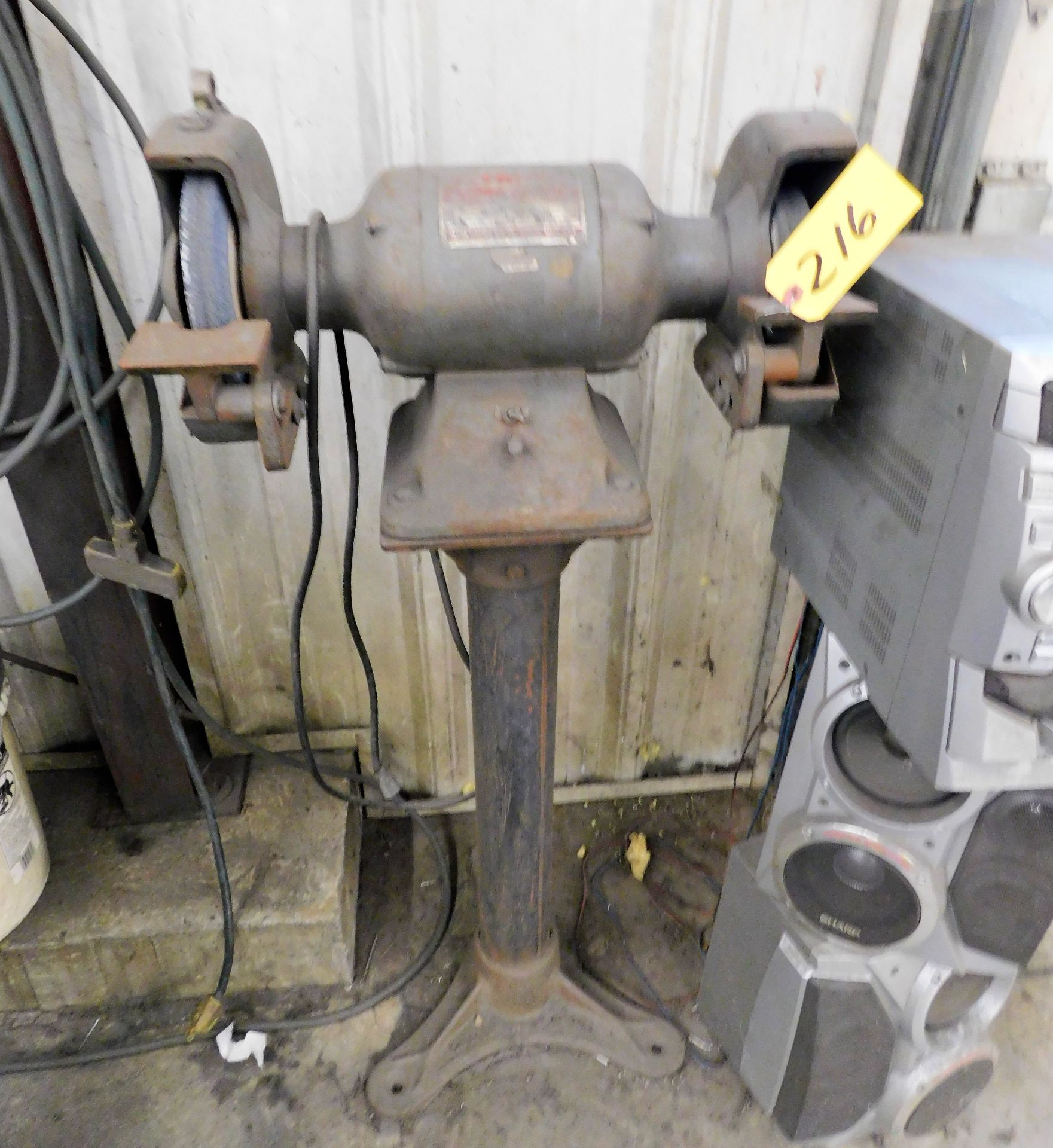 DAYTON 3/4HP DOUBLE END PEDESTAL GRINDER