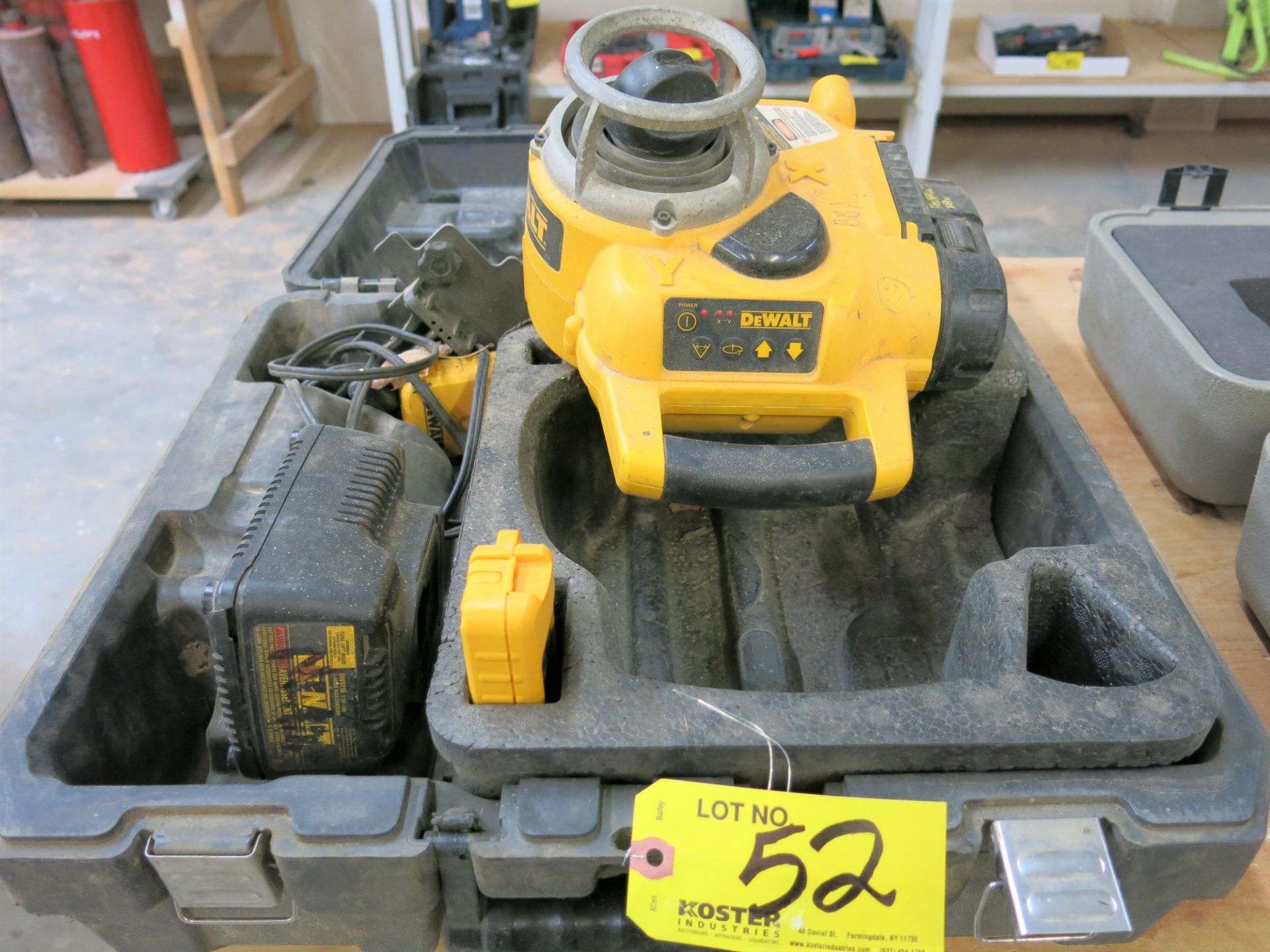 (1) DEWALT 18V ROTARY LASER LEVELING SYSTEM MDL. DW077 WITH REMOTE CONTROL, BATTERY CHARGER, AND
