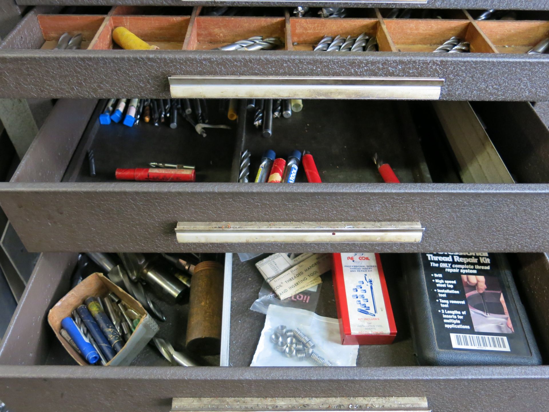 (1) KENNEDY 8-DRAWER TOOL BOX WITH CONTENTS, CONTENTS INCLUDE: O-RINGS, FIXTURES, HELI COIL, DRILL - Image 2 of 3