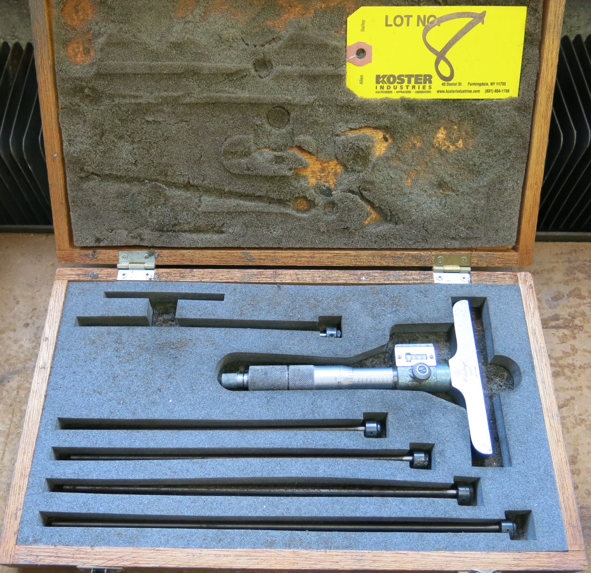 (1) MITUTOYO ANALOG DEPTH GAUGE SET WITH (5) DEPTH RODS