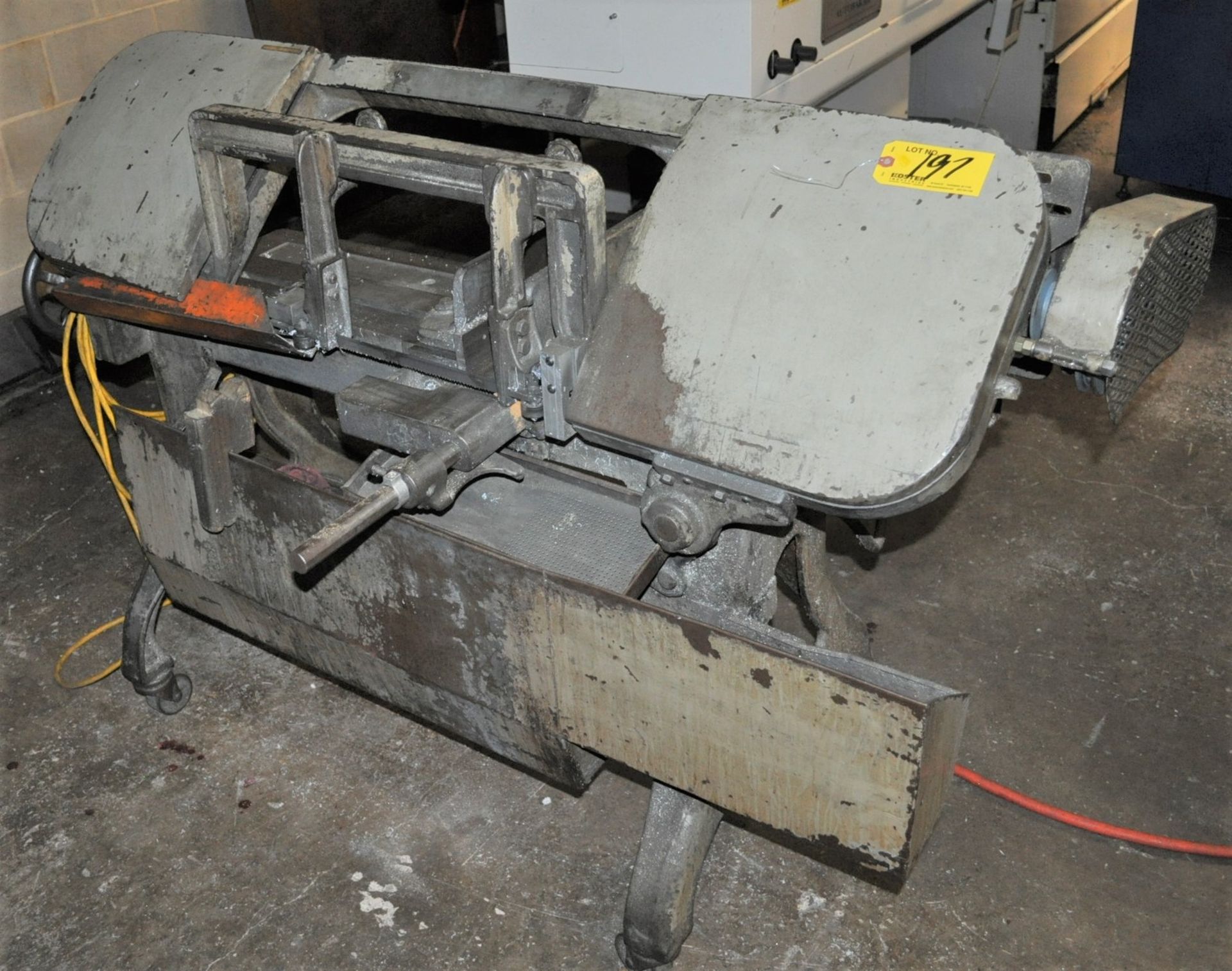 WELLS 14" X 9" HORIZONTAL BAND SAW